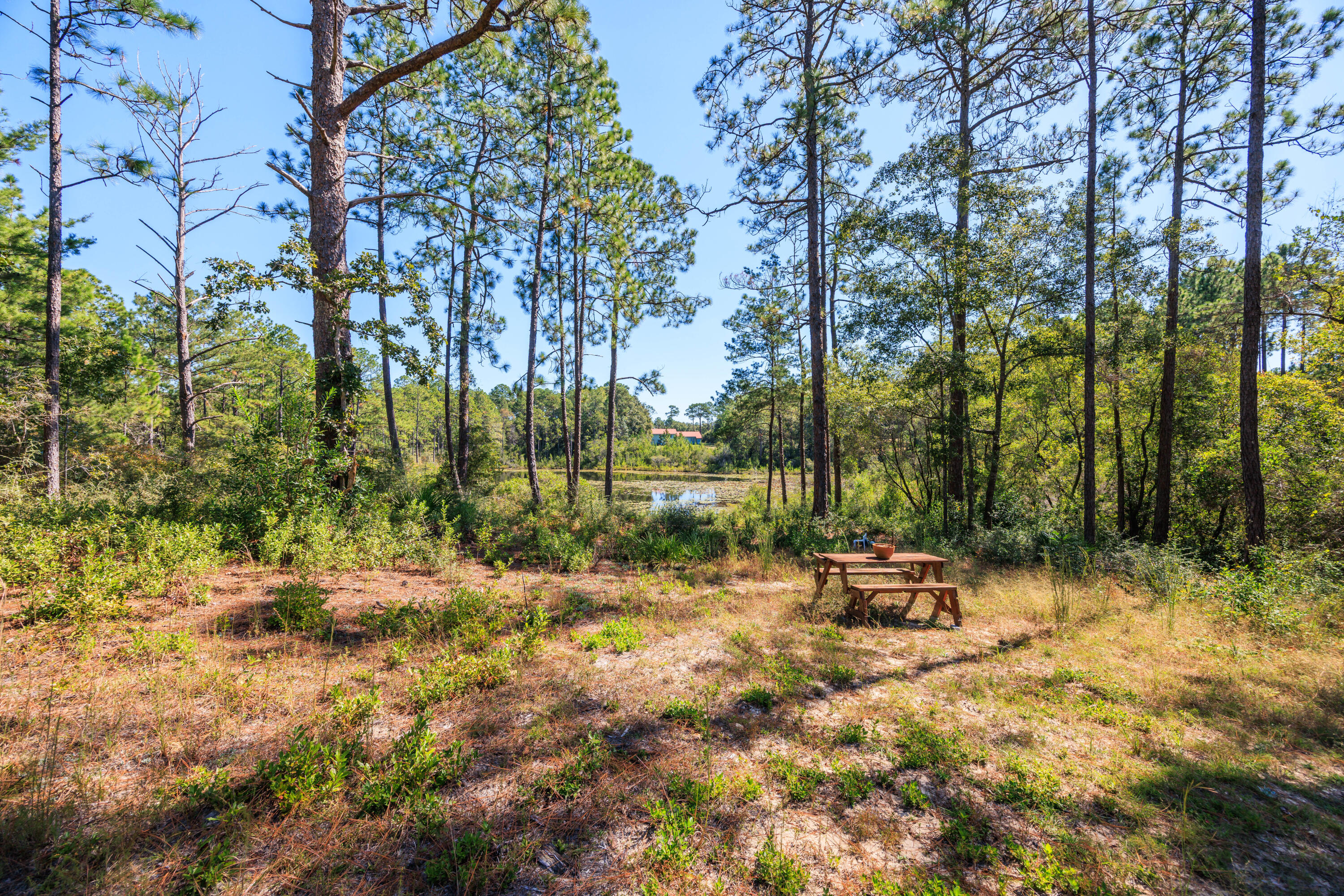 QUAIL RIDGE ESTATES LAKES - Residential