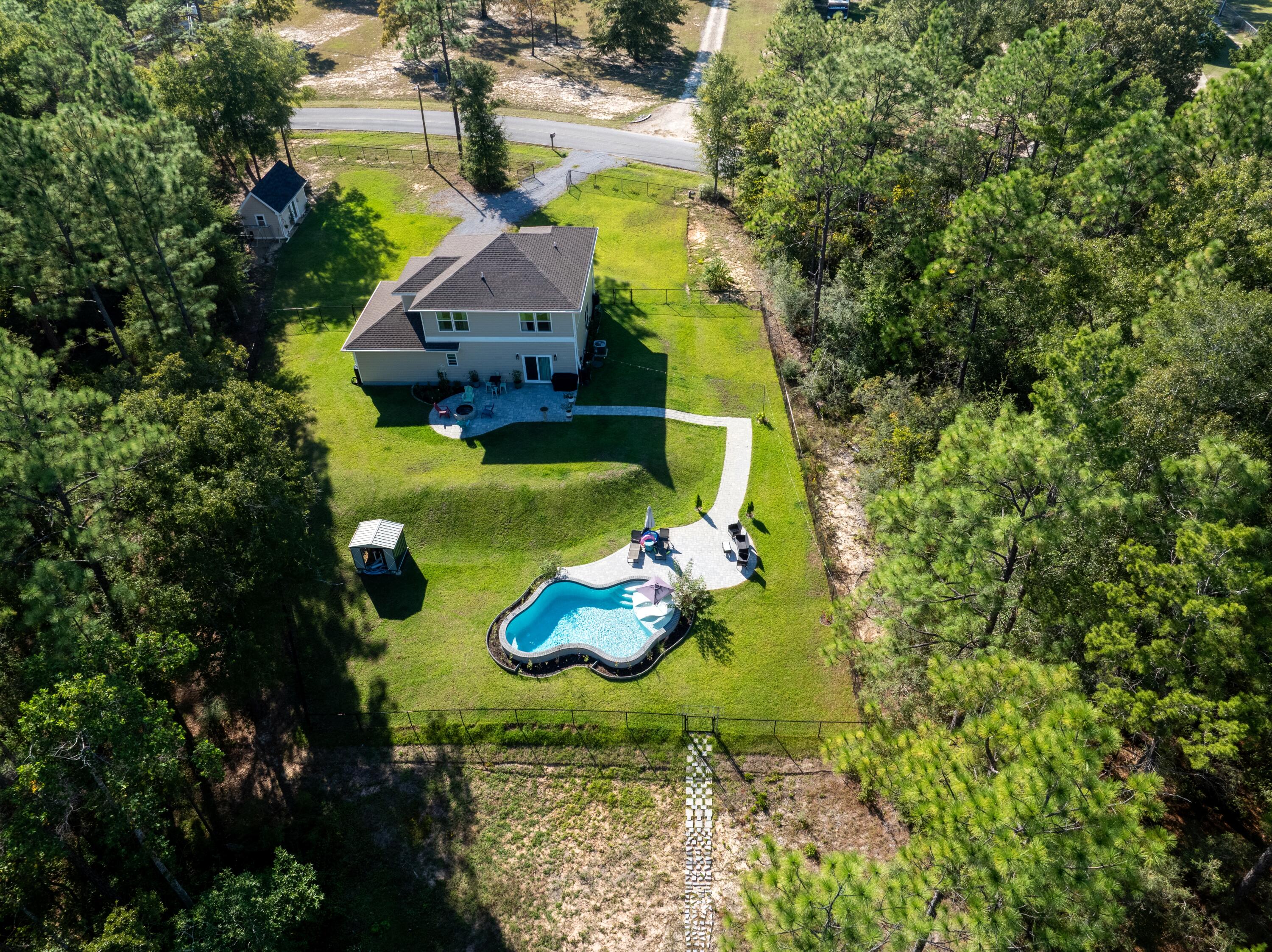 QUAIL RIDGE ESTATES LAKES - Residential