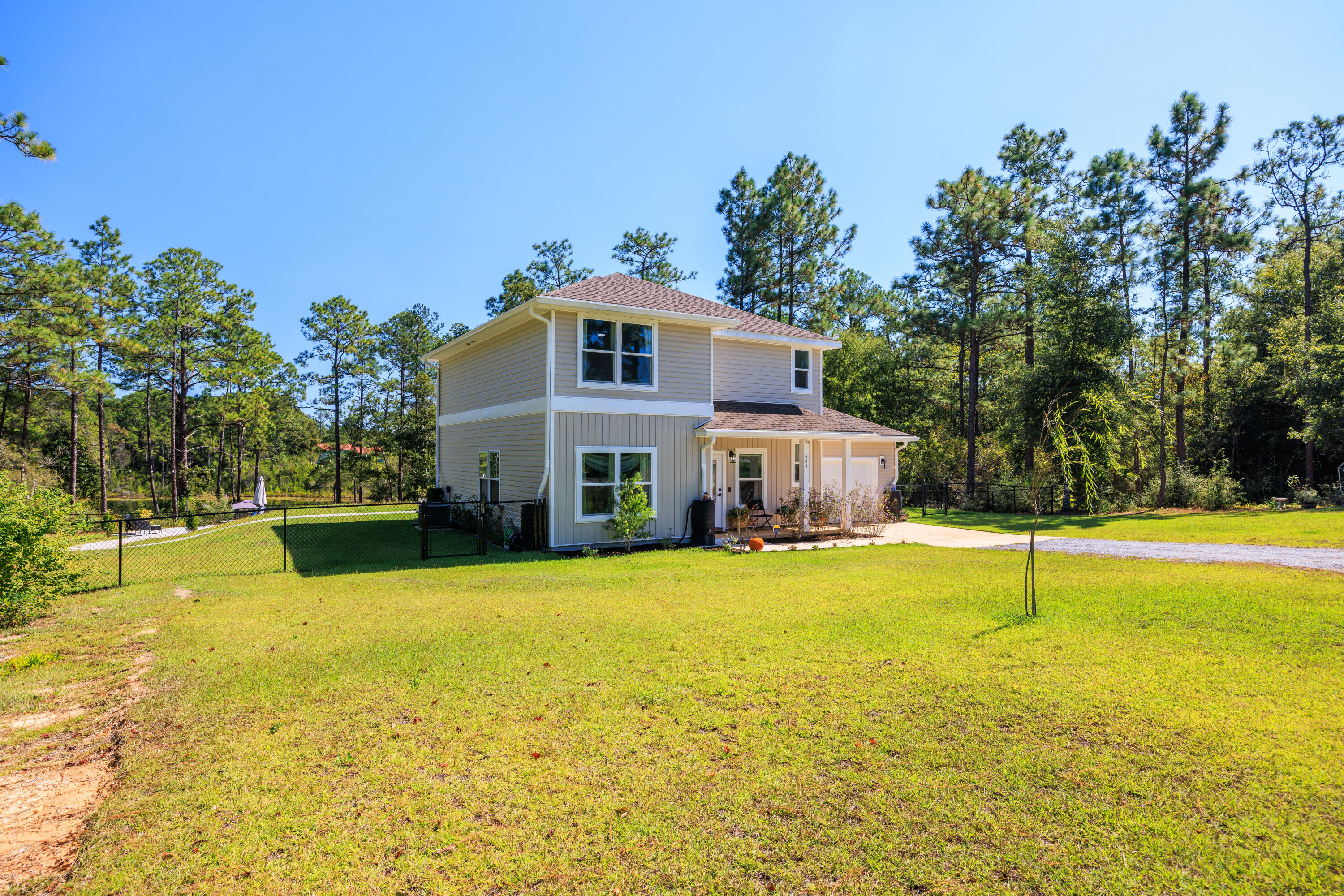 QUAIL RIDGE ESTATES LAKES - Residential