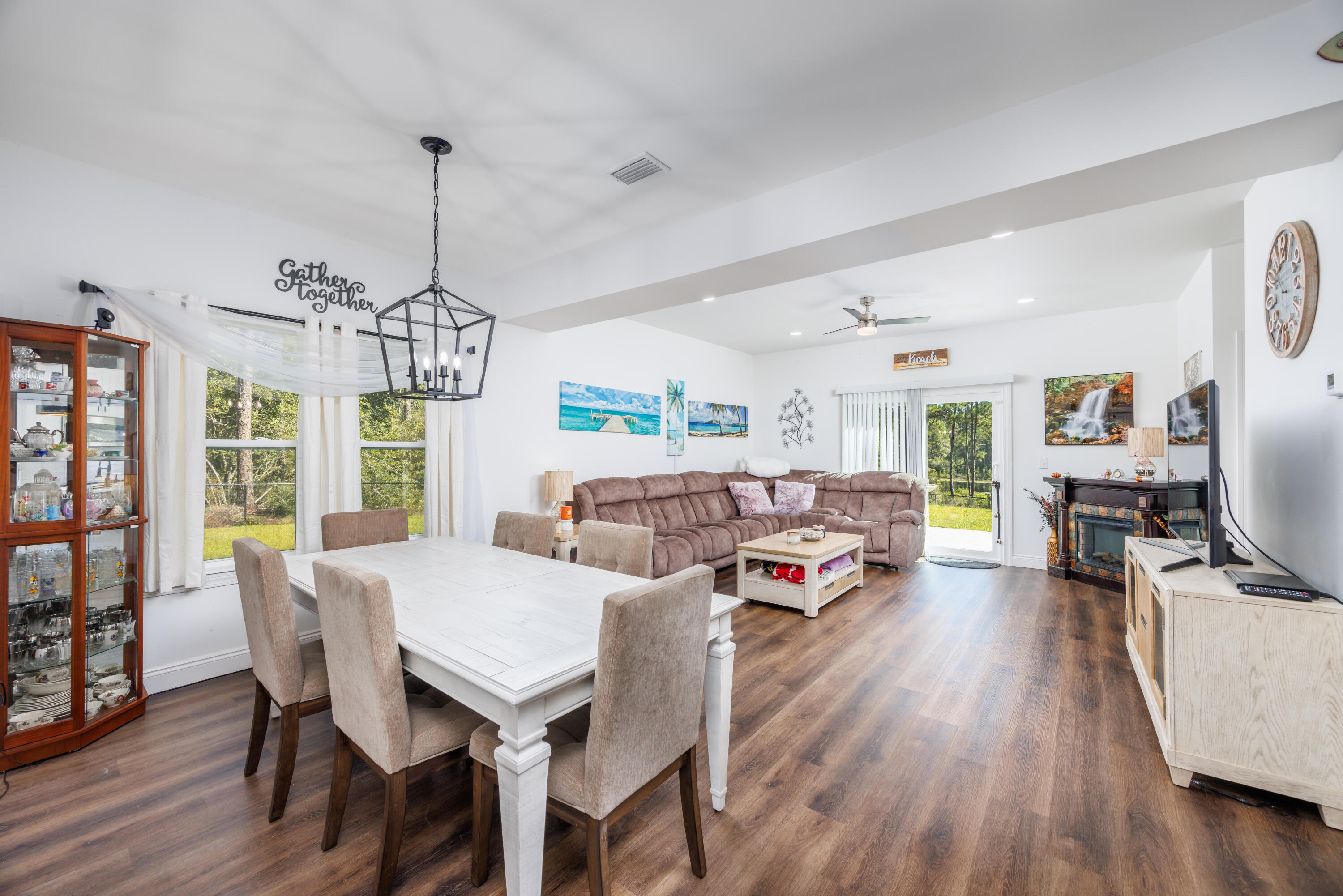 QUAIL RIDGE ESTATES LAKES - Residential