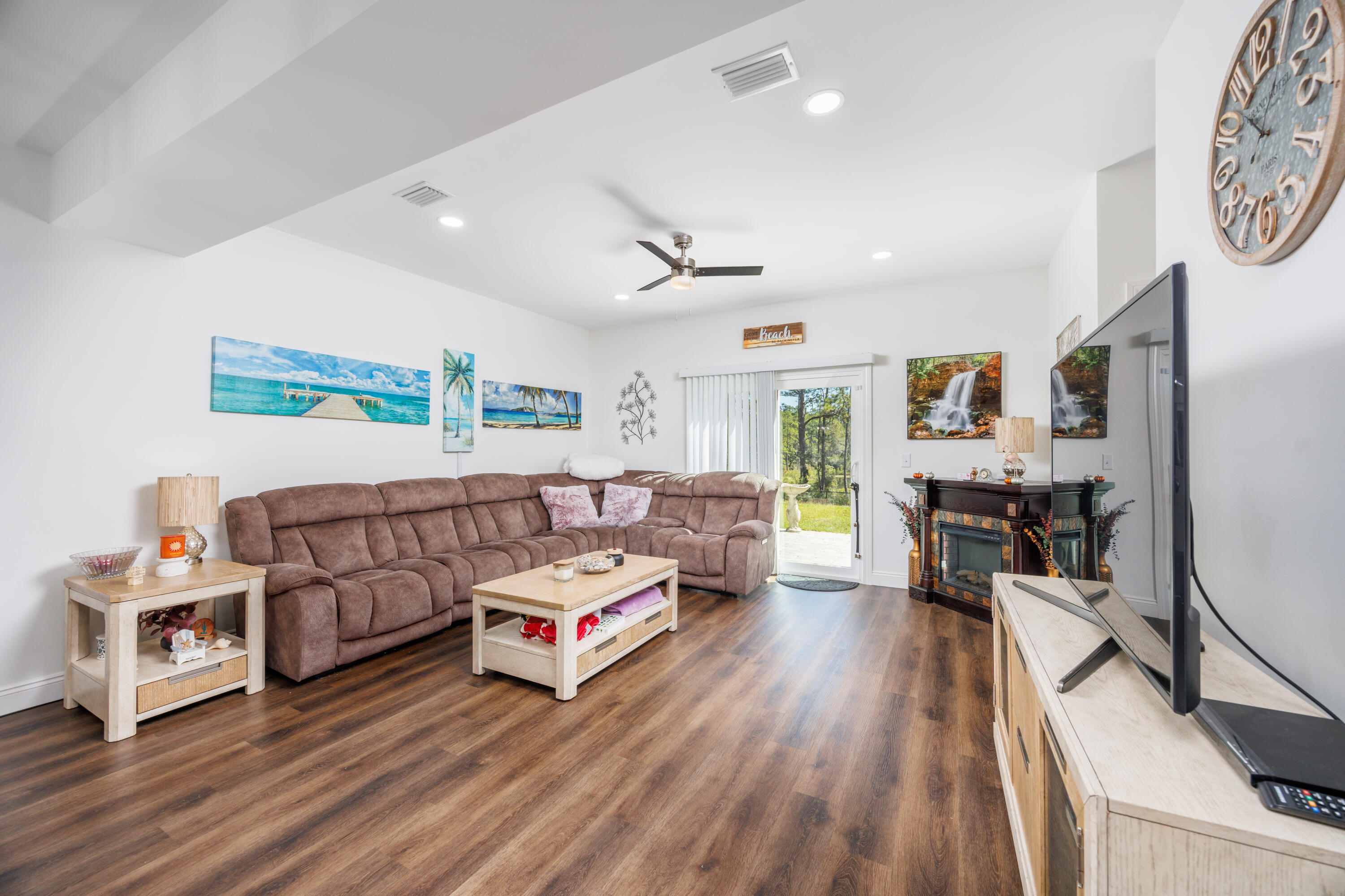 QUAIL RIDGE ESTATES LAKES - Residential