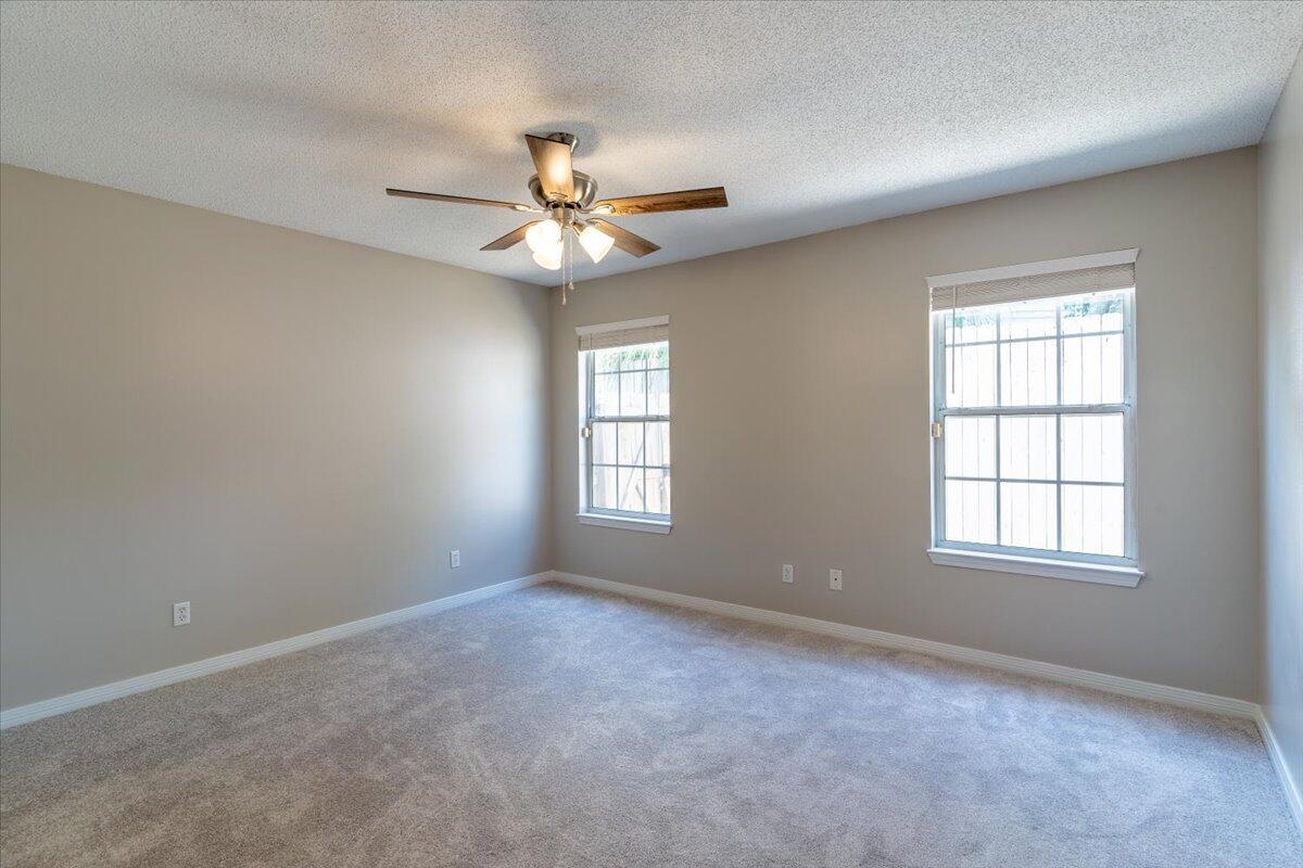 CAMBRIDGE VILLAGE T/H - Residential