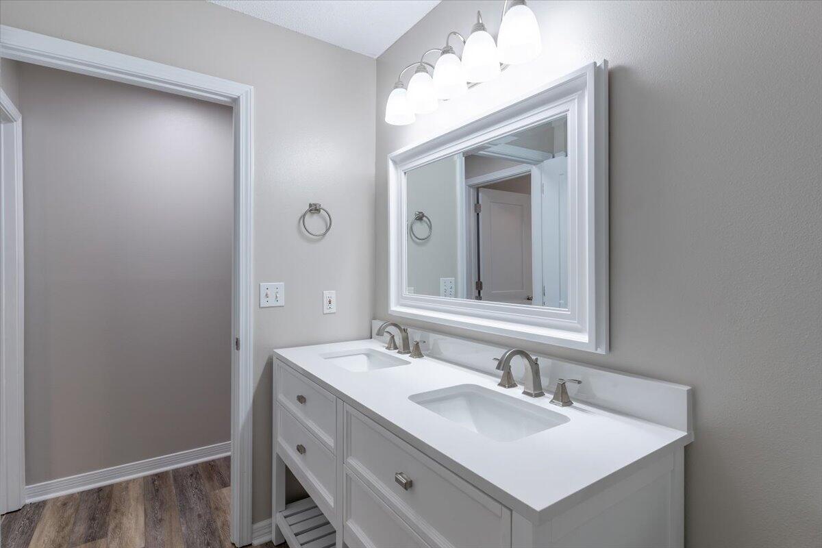 CAMBRIDGE VILLAGE T/H - Residential