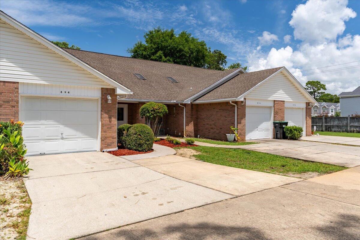 CAMBRIDGE VILLAGE T/H - Residential