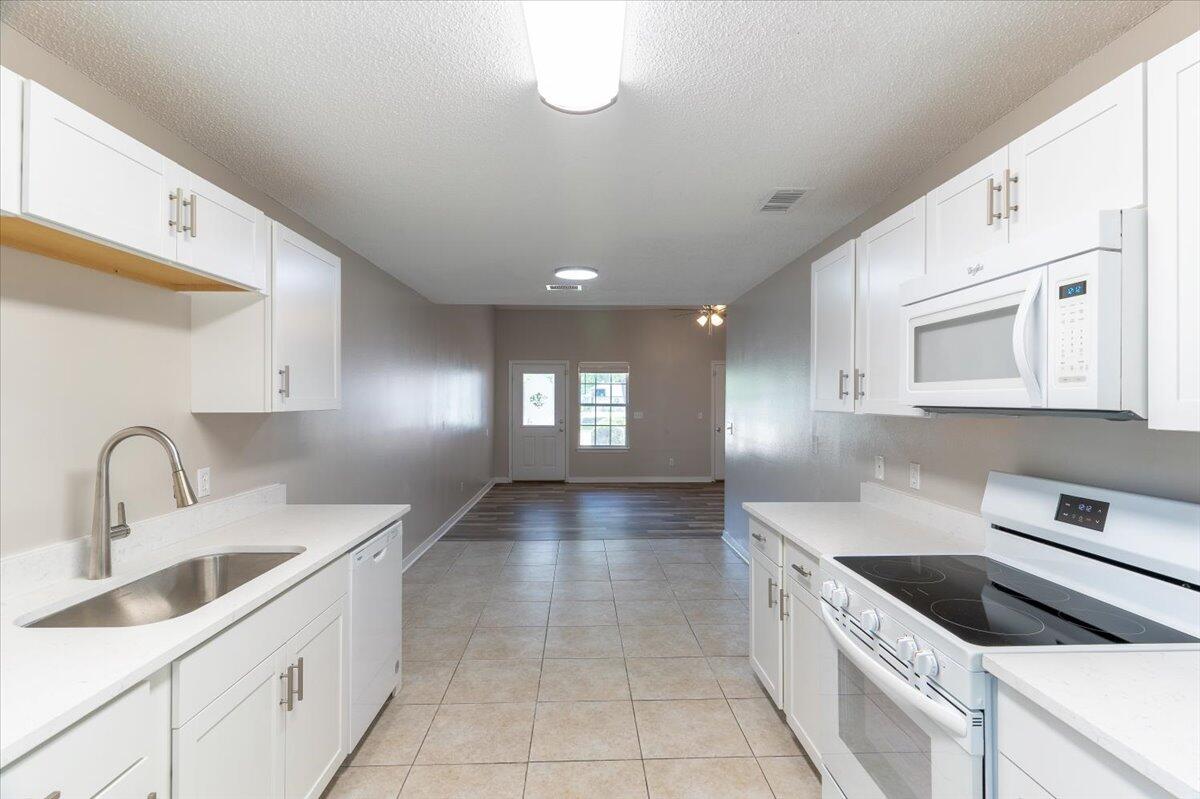 CAMBRIDGE VILLAGE T/H - Residential