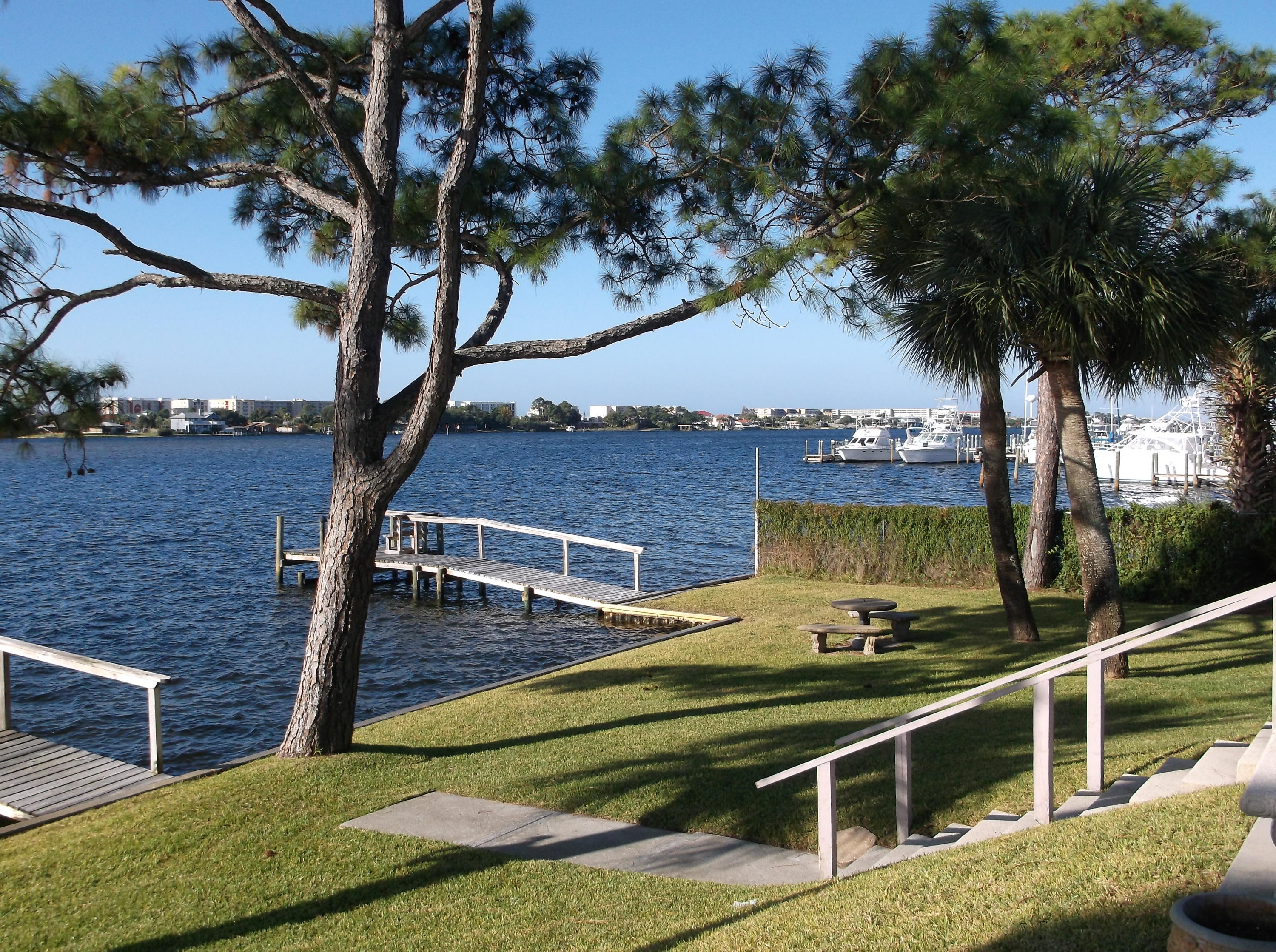 CASA DEL MAR - Residential