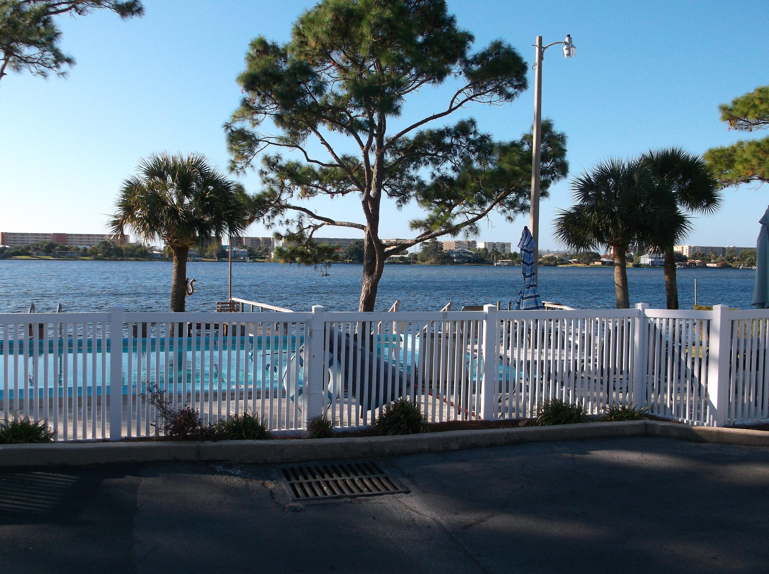 CASA DEL MAR - Residential
