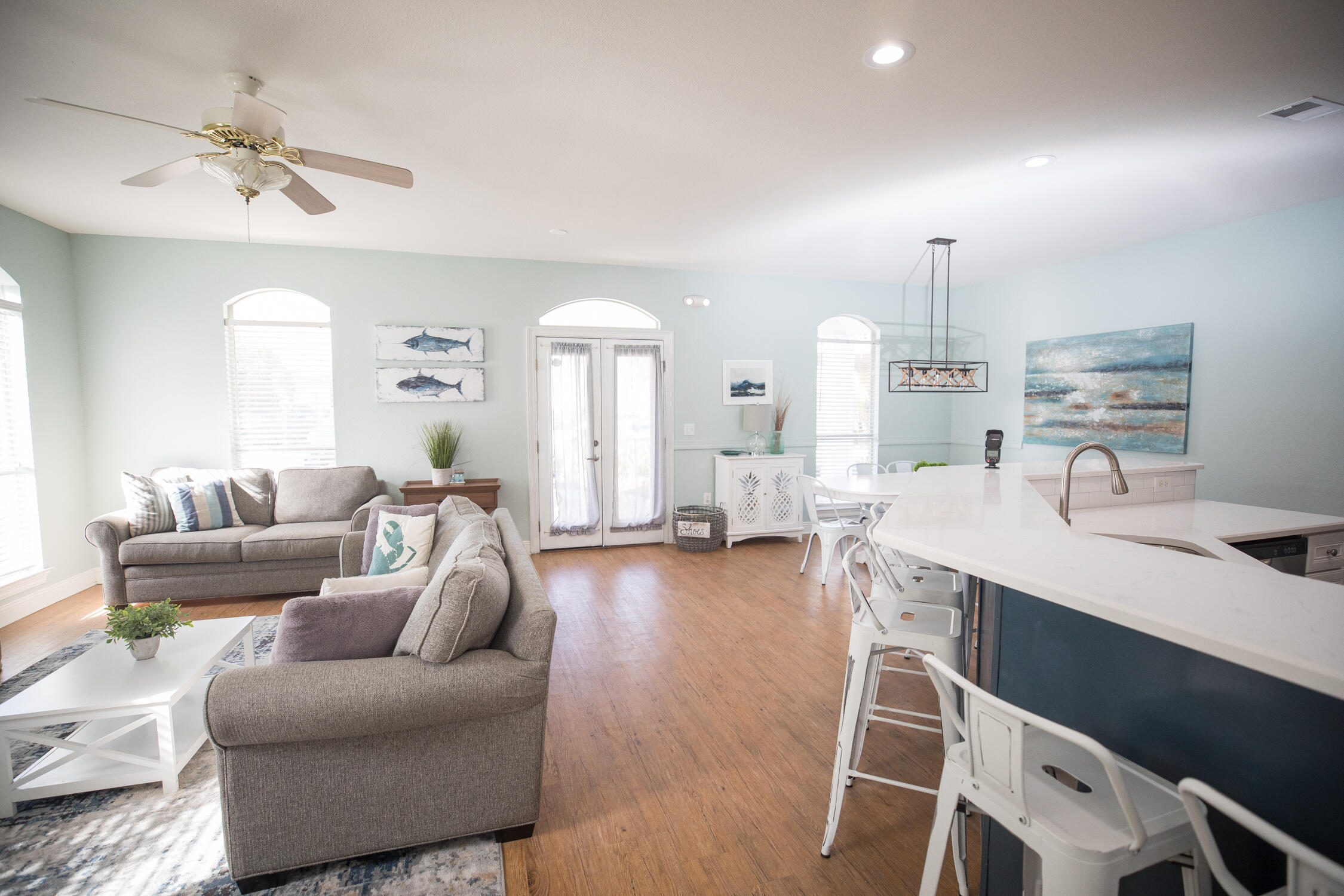EMERALD SHORES - Residential