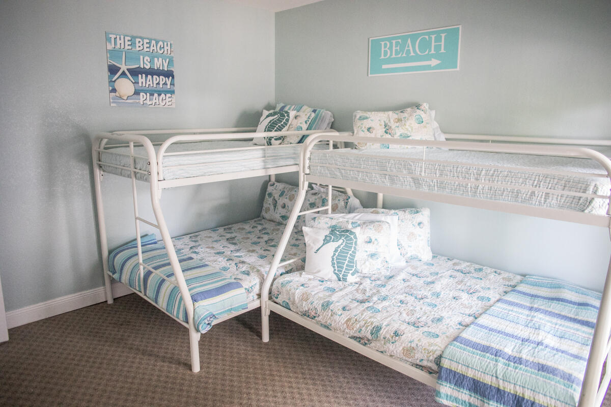 EMERALD SHORES - Residential