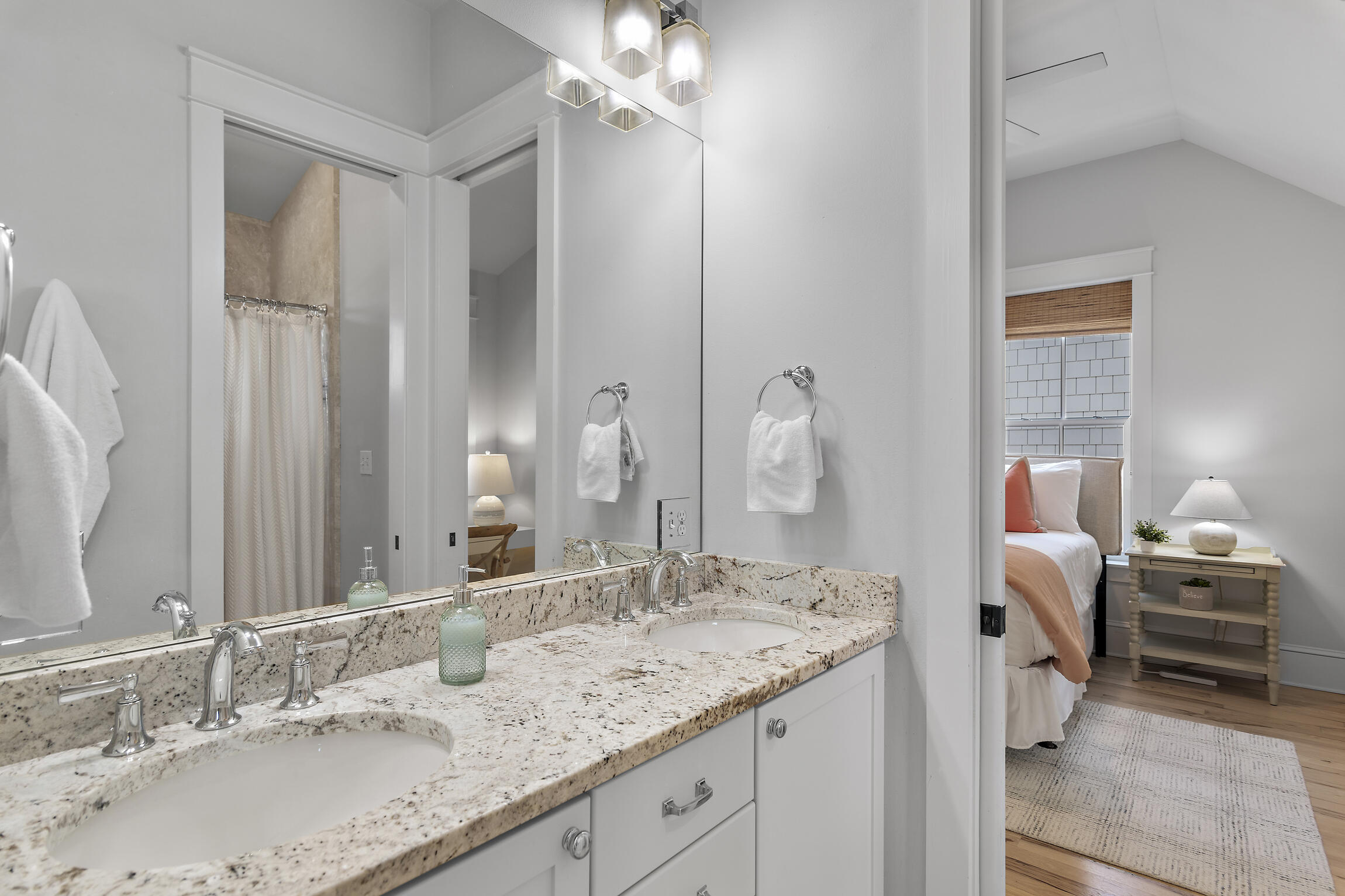 COTTAGES AT EASTERN LAKE - Residential