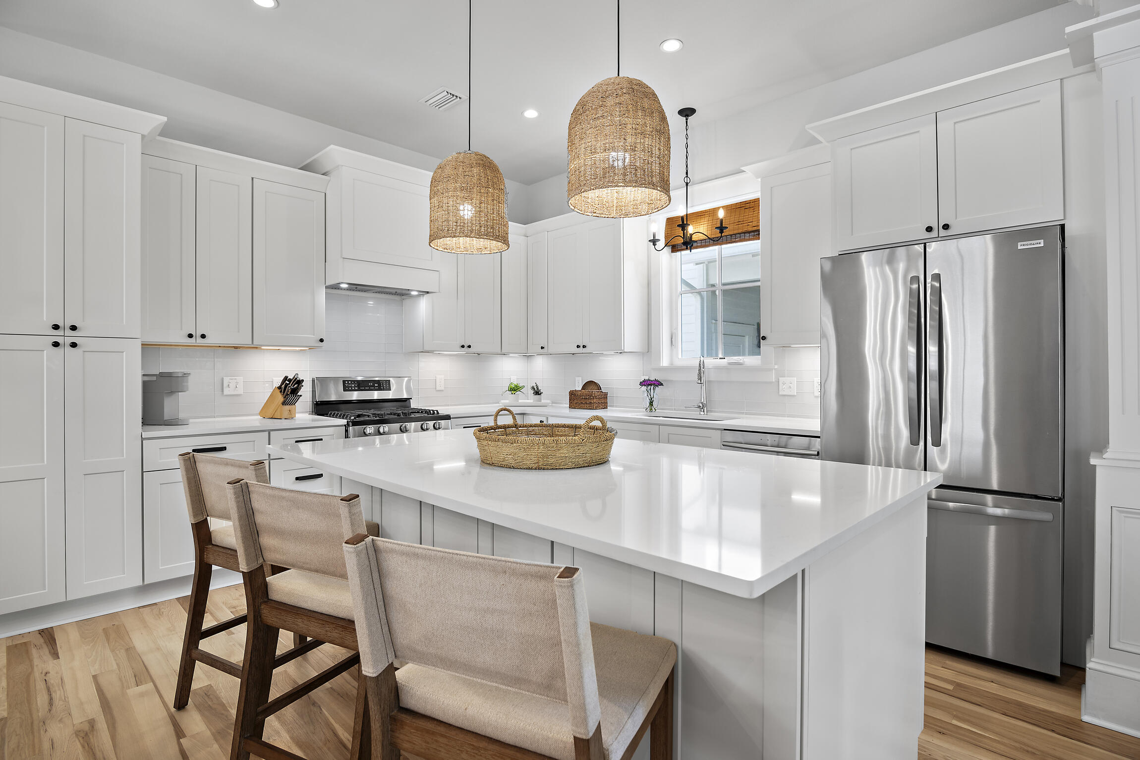 COTTAGES AT EASTERN LAKE - Residential