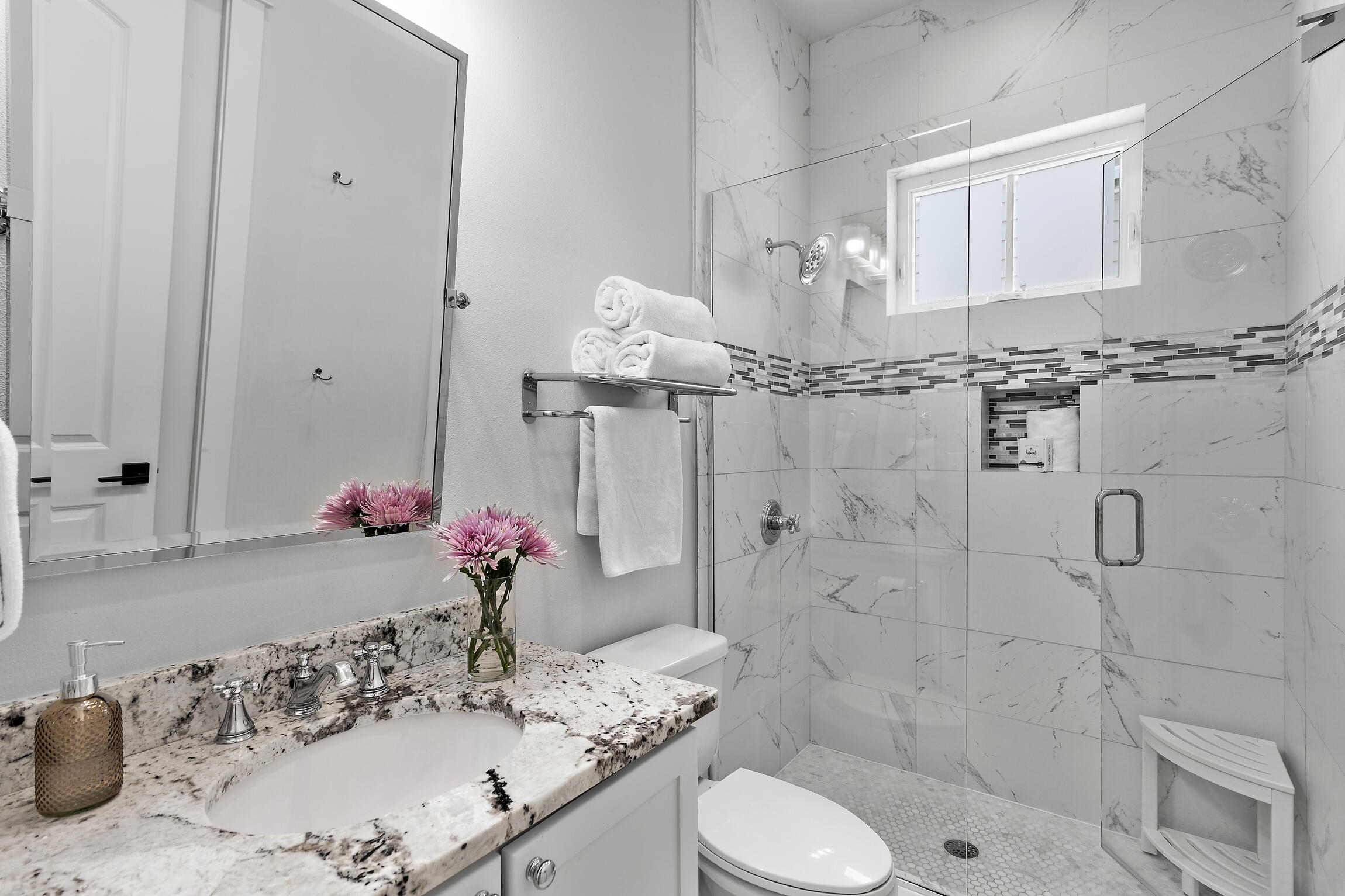 COTTAGES AT EASTERN LAKE - Residential