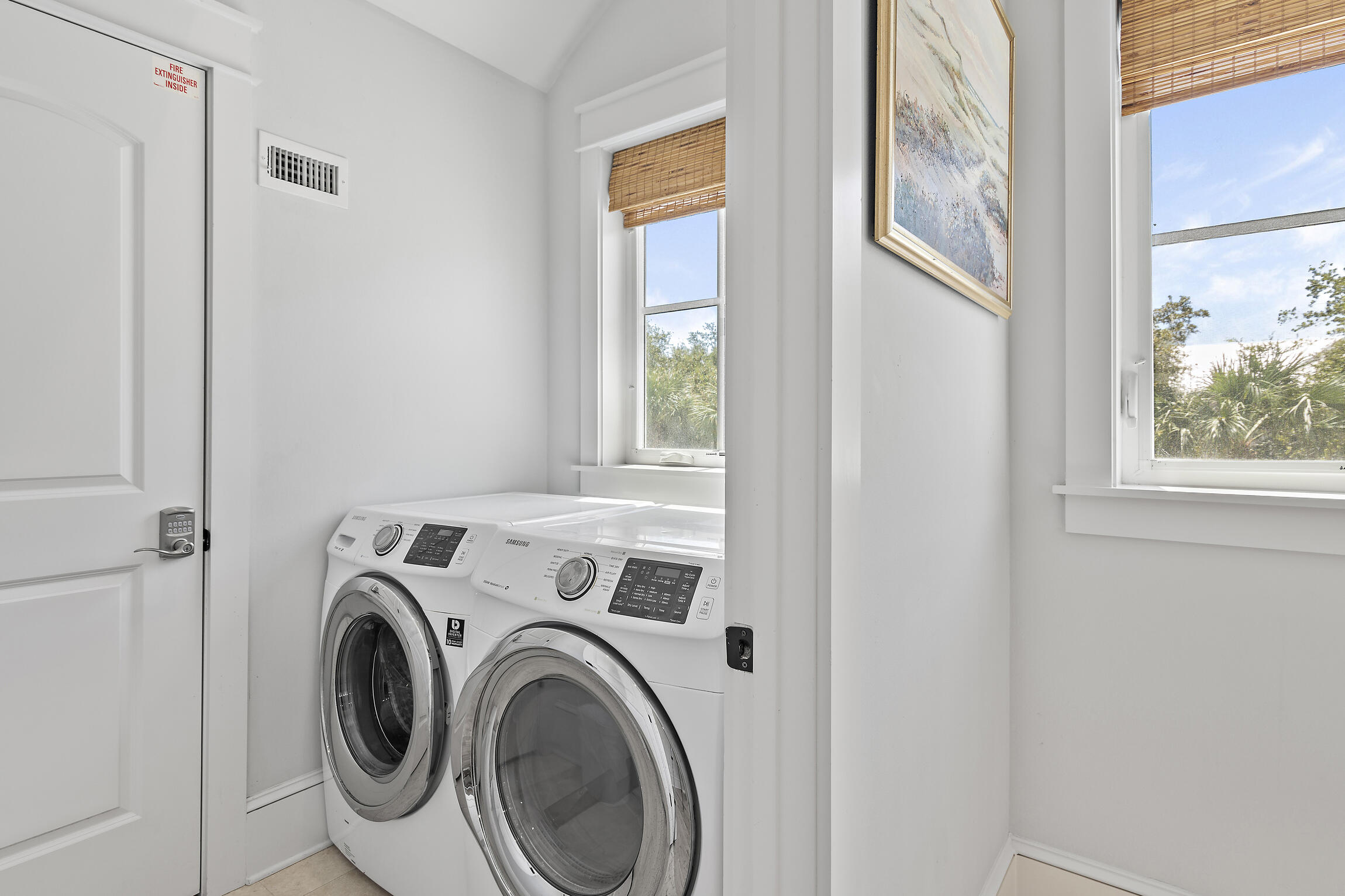 COTTAGES AT EASTERN LAKE - Residential