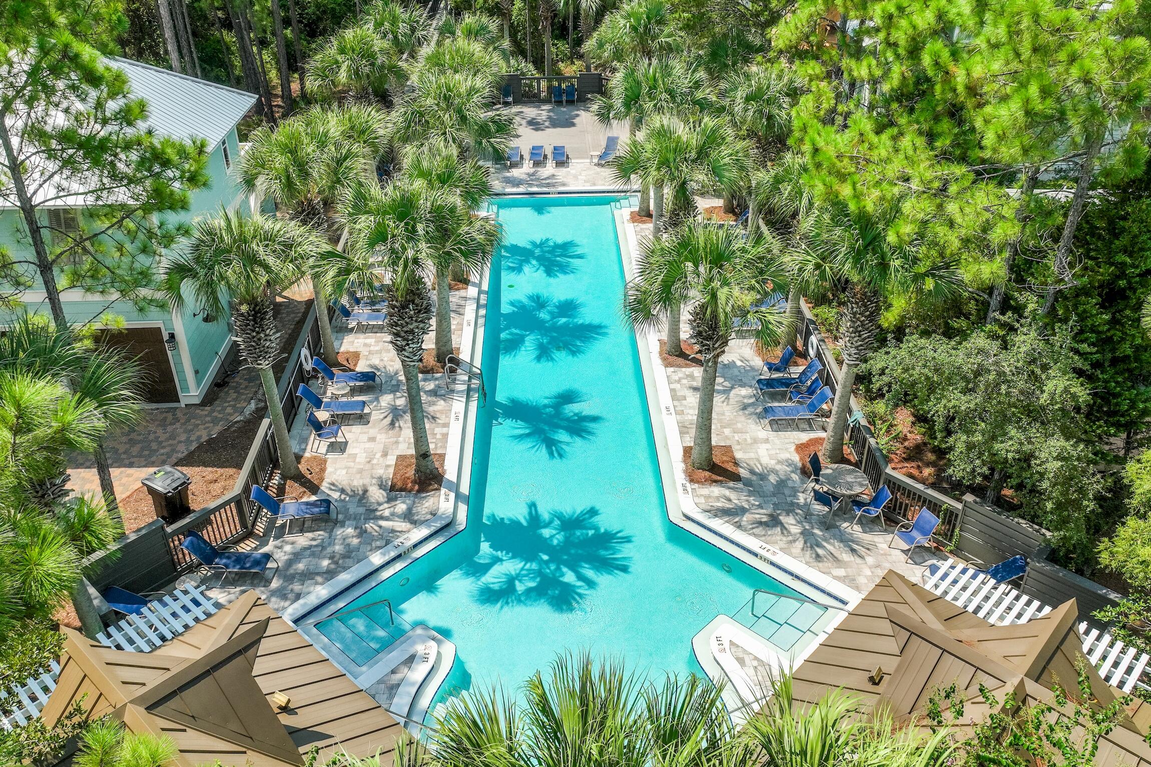 COTTAGES AT EASTERN LAKE - Residential