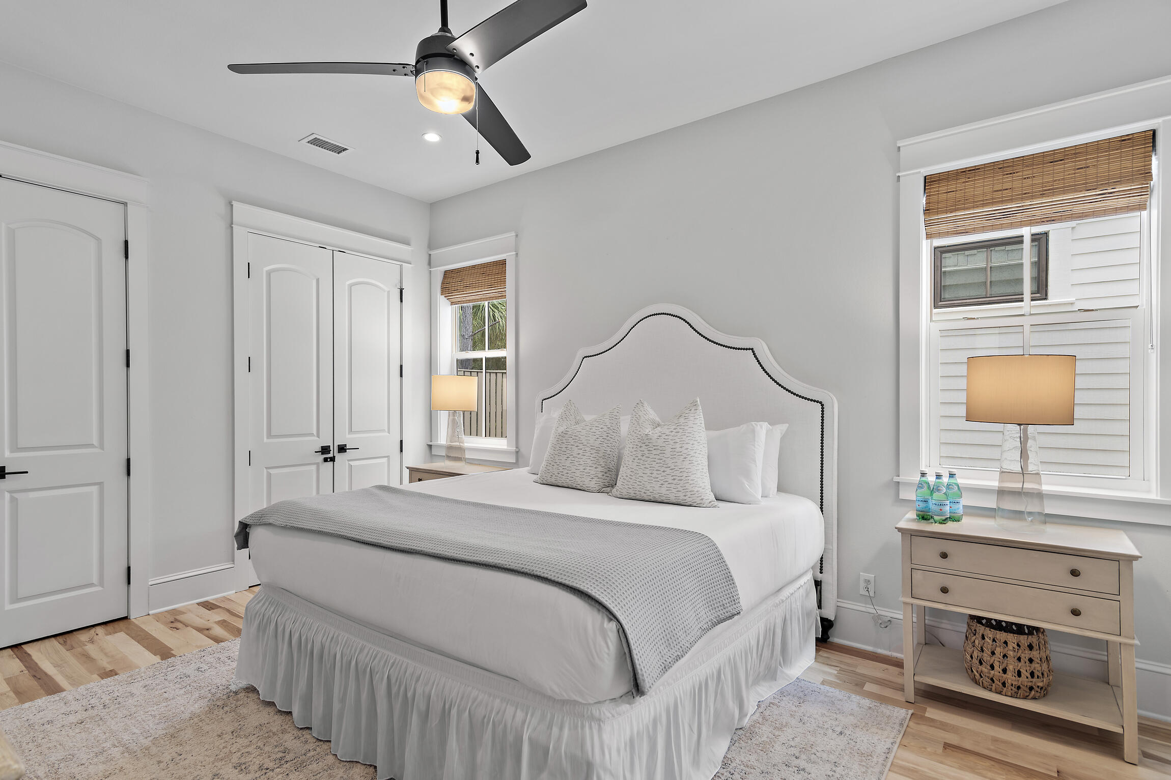 COTTAGES AT EASTERN LAKE - Residential