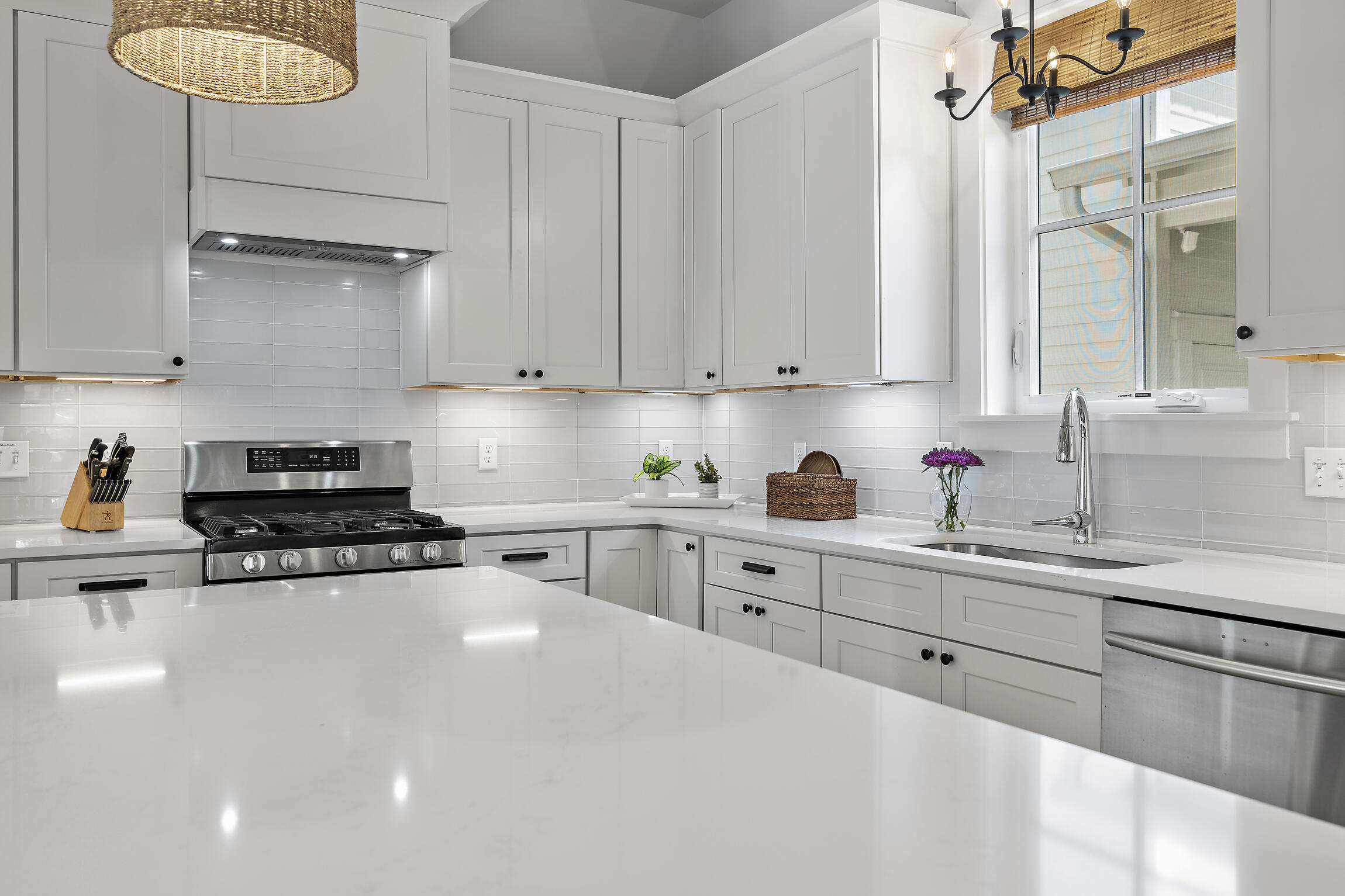 COTTAGES AT EASTERN LAKE - Residential