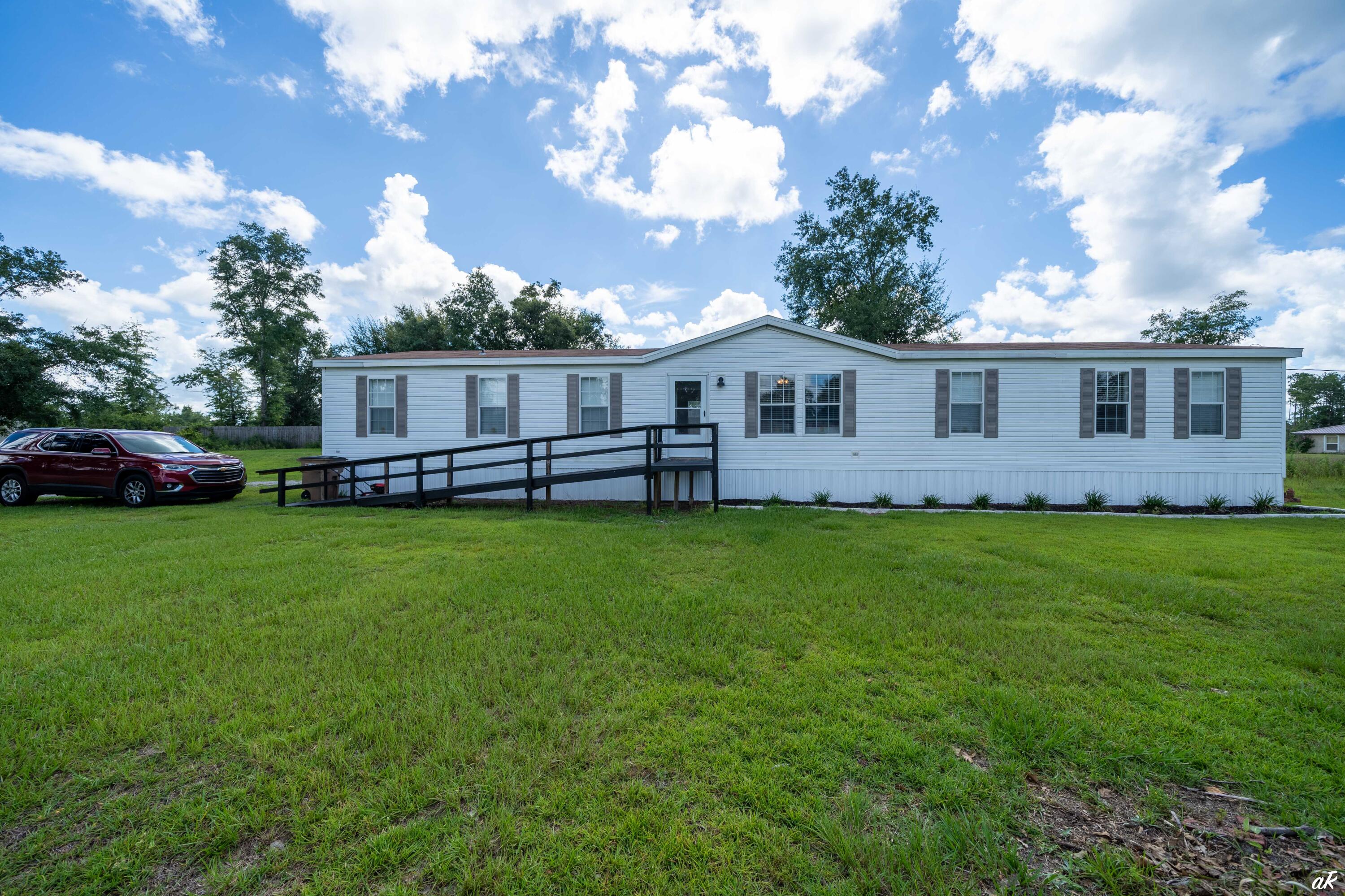 CREEK HOLLOW ESTATES UNIT 1 - Residential