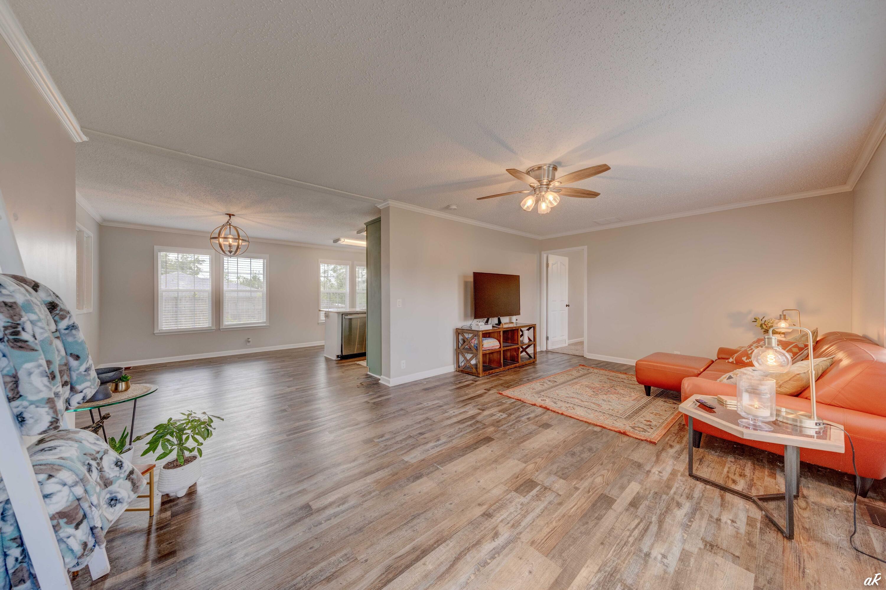 CREEK HOLLOW ESTATES UNIT 1 - Residential