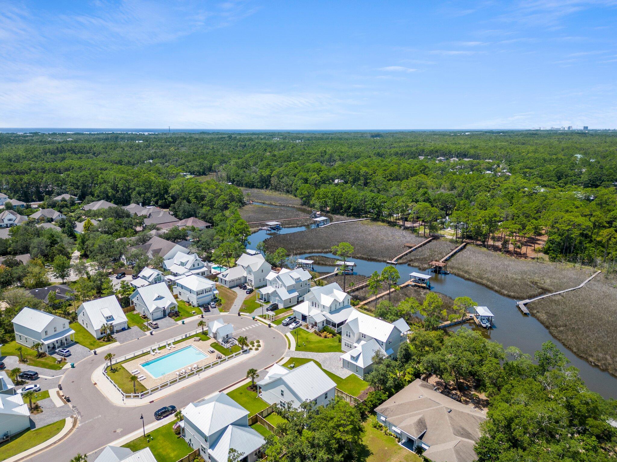 Daxton on the Bay - Residential