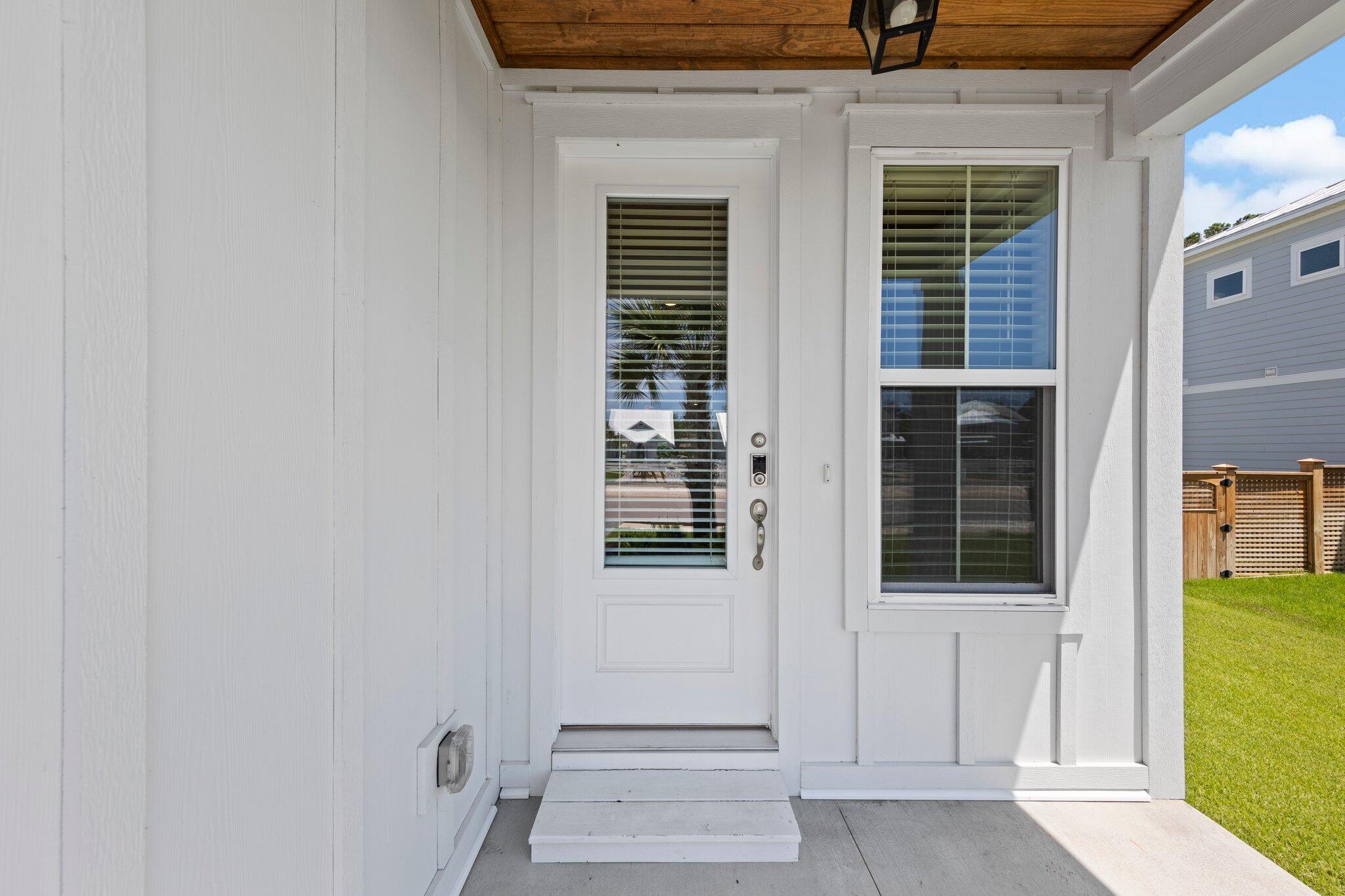 Daxton on the Bay - Residential