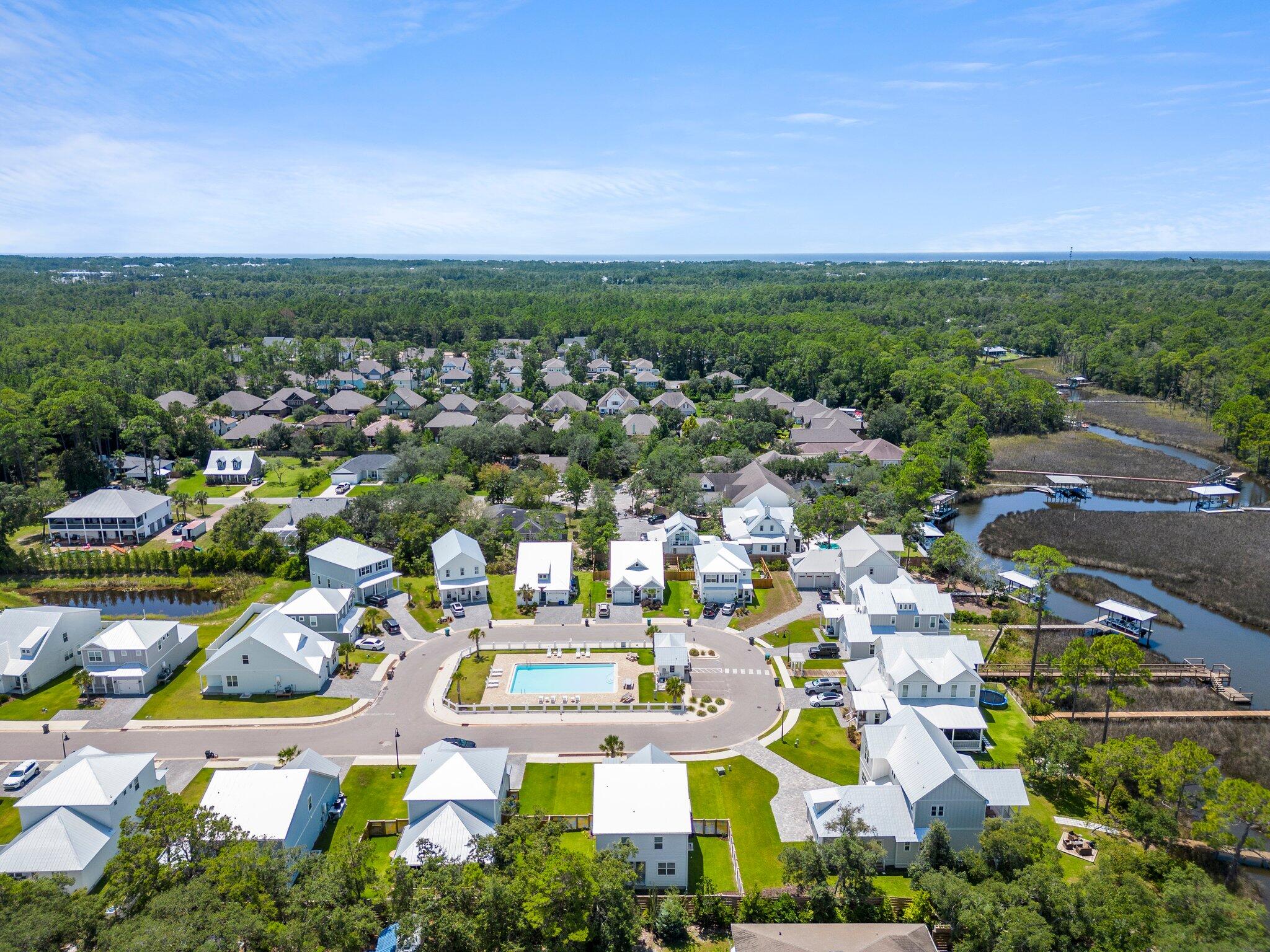 Daxton on the Bay - Residential