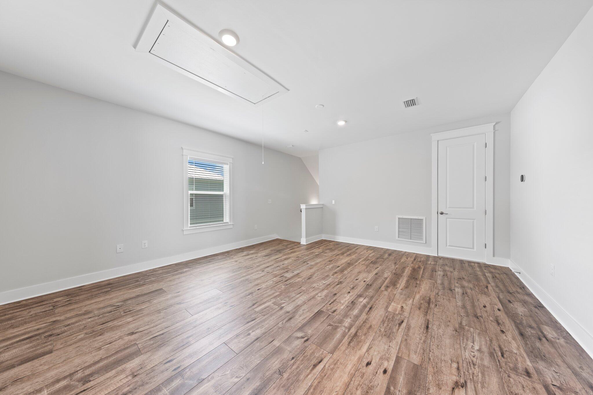 Daxton on the Bay - Residential