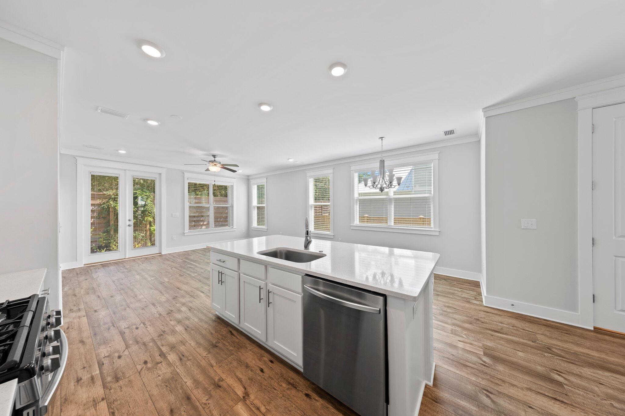 Daxton on the Bay - Residential