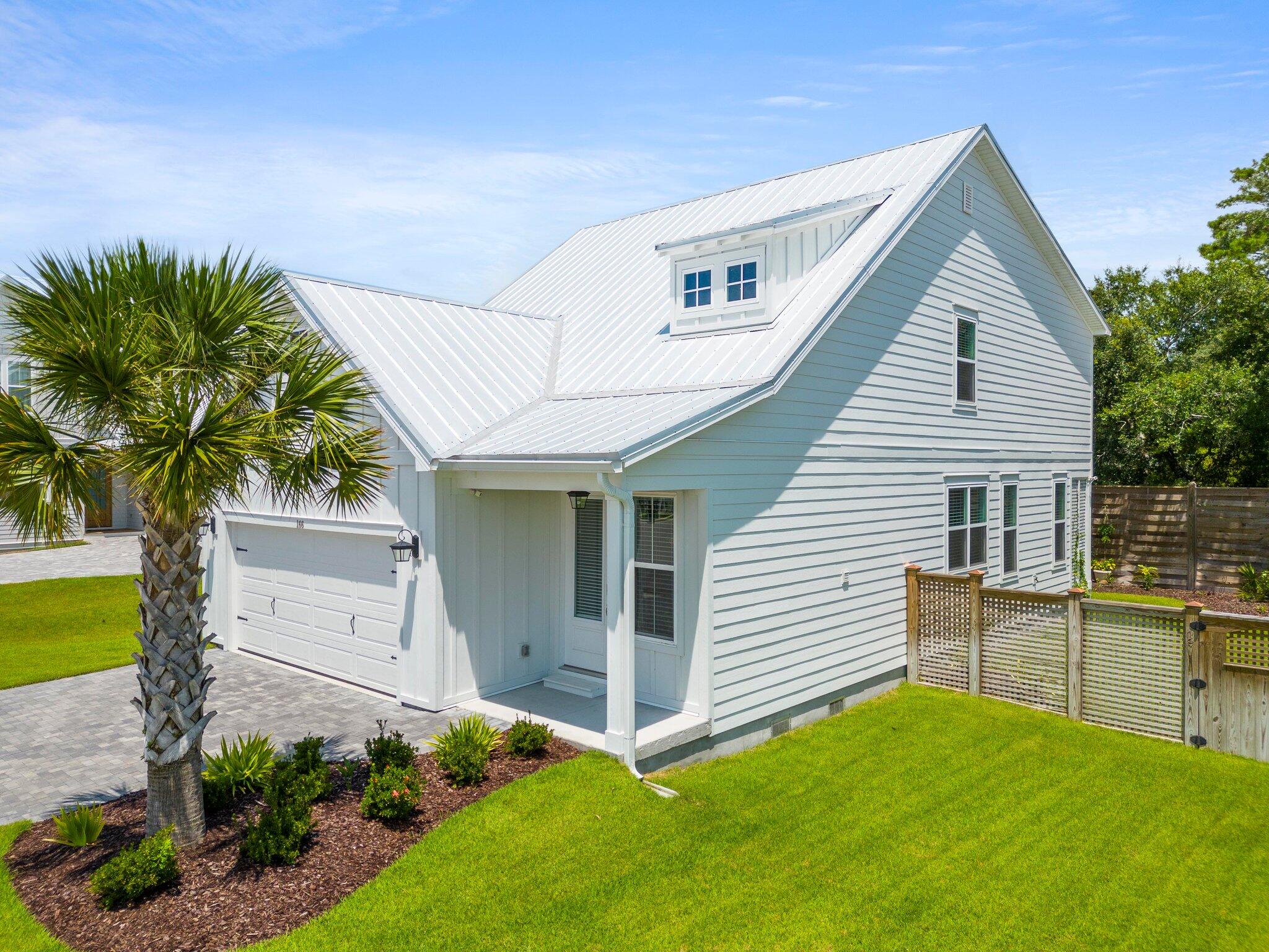 Daxton on the Bay - Residential