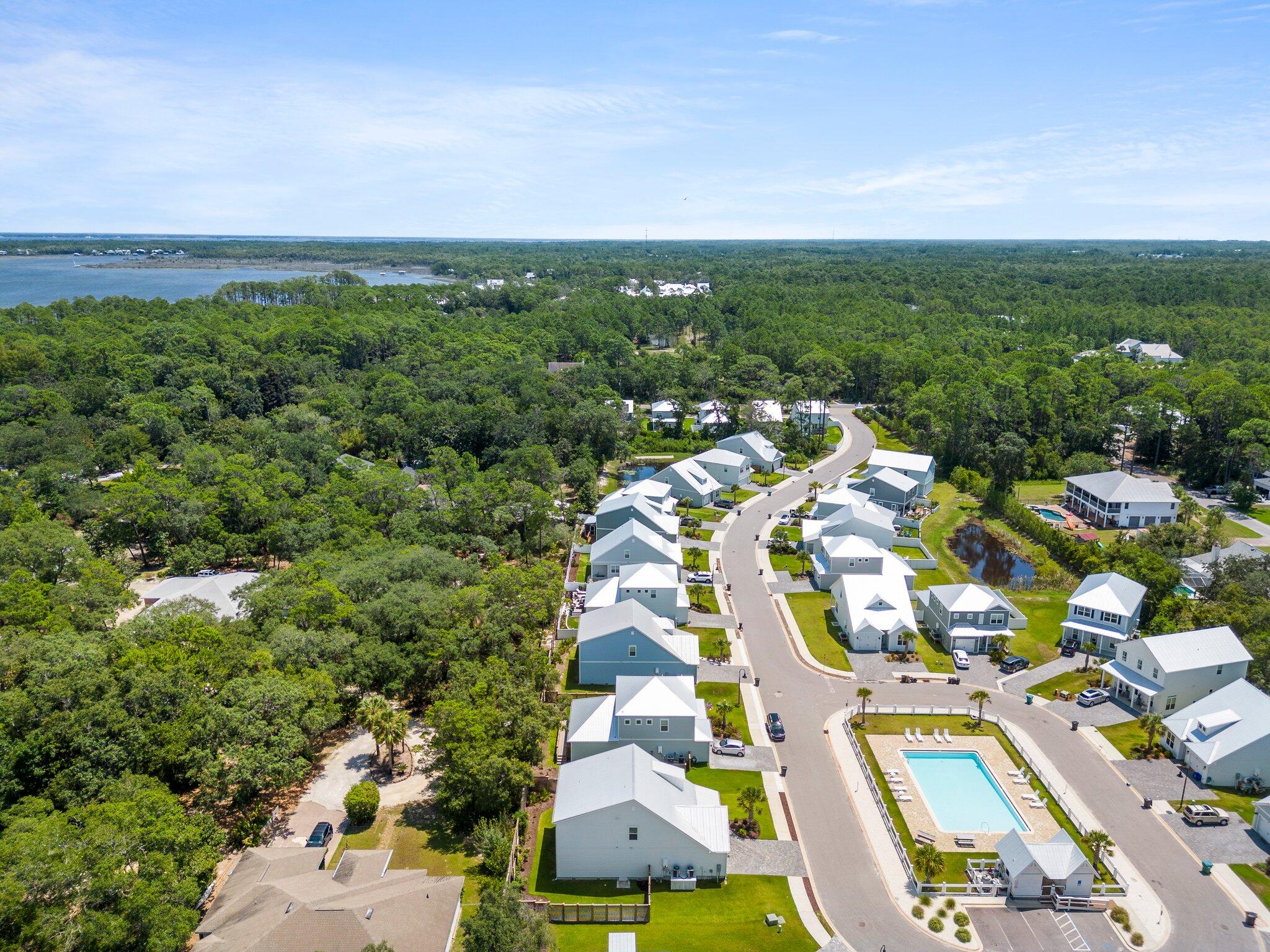 Daxton on the Bay - Residential