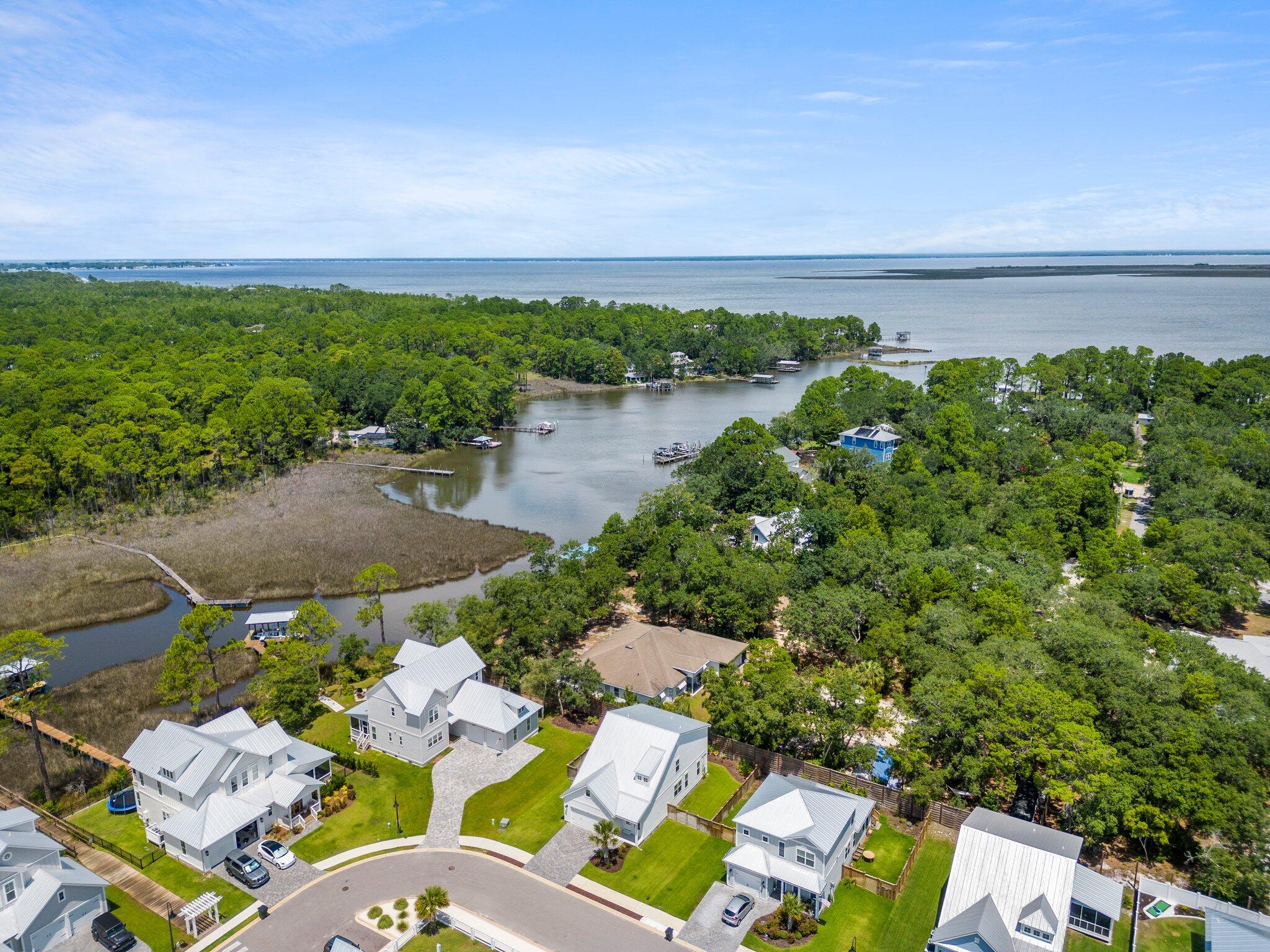 Daxton on the Bay - Residential