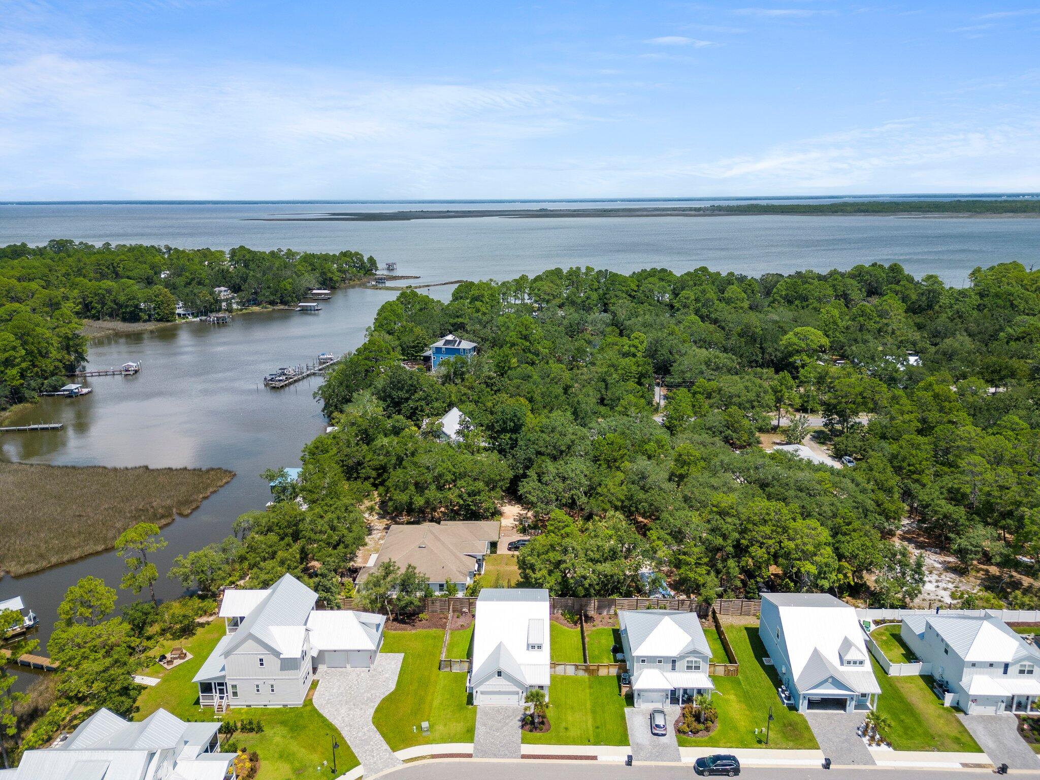 Daxton on the Bay - Residential