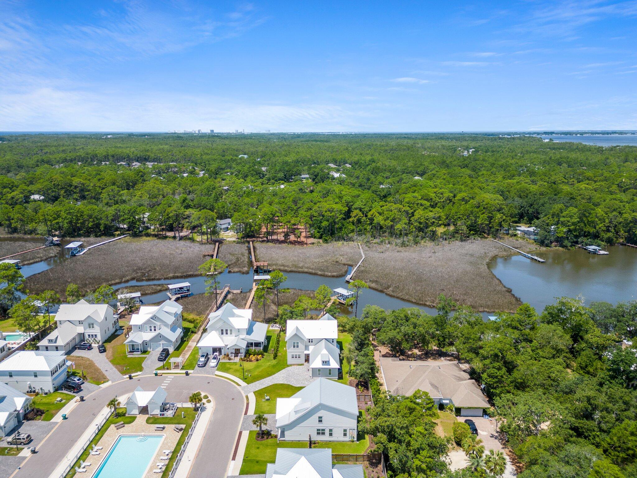 Daxton on the Bay - Residential