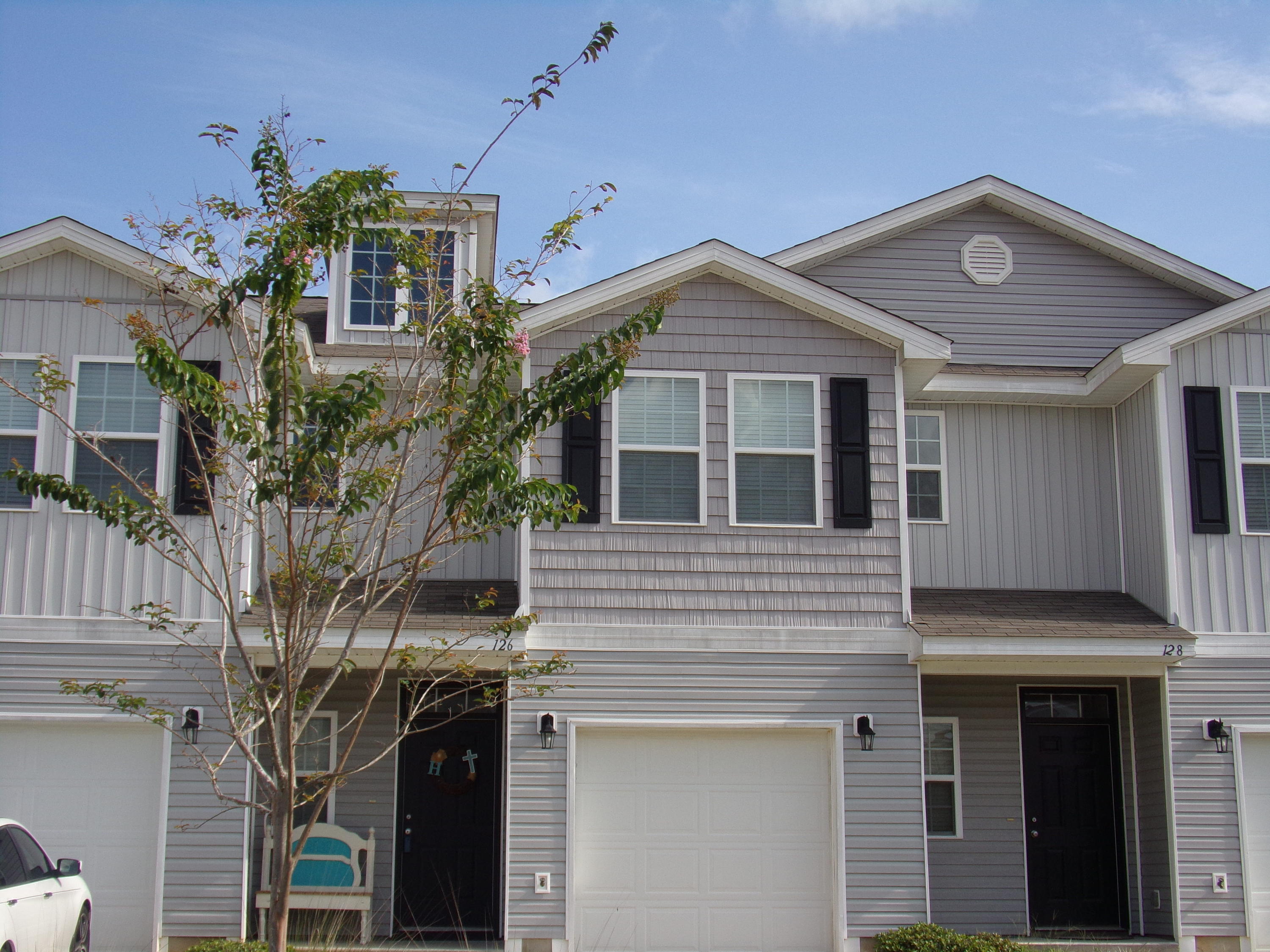 IRON HORSE T/H - Residential