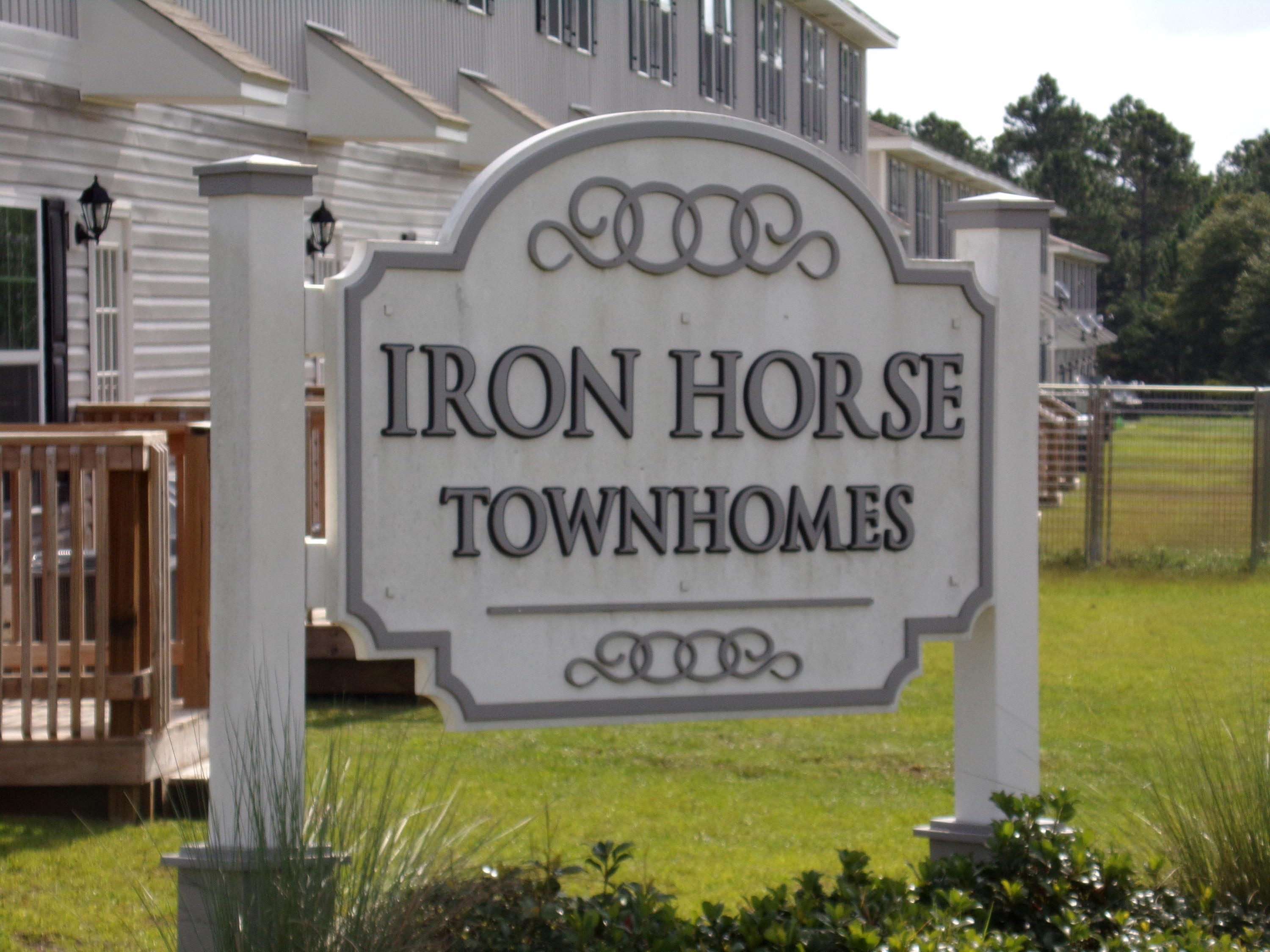 IRON HORSE T/H - Residential