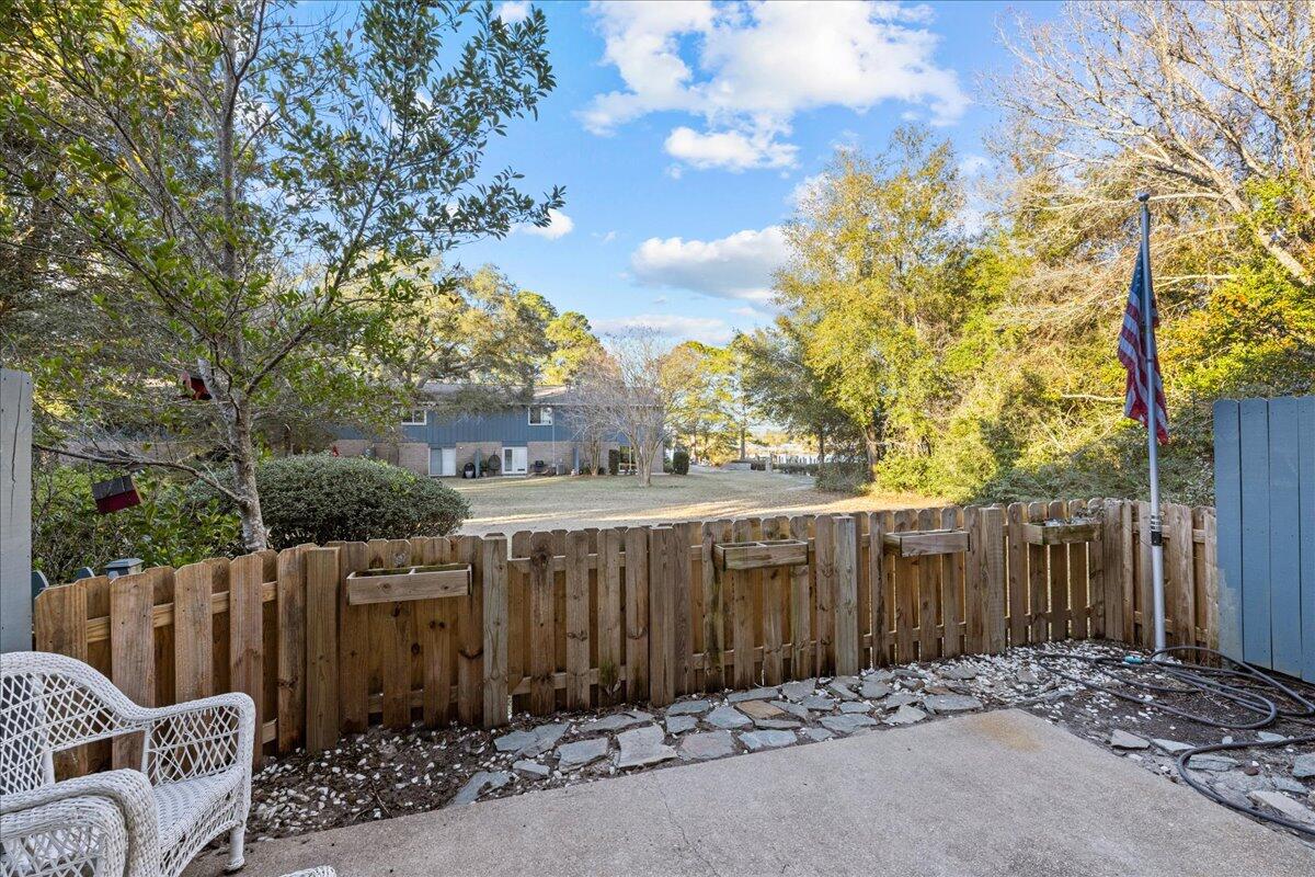 Rocky Bayou T/H - Residential