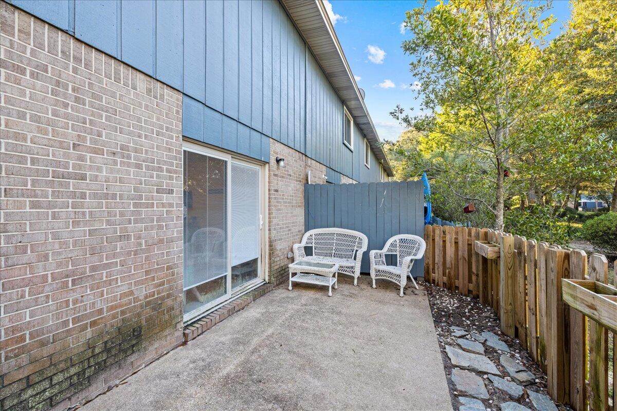 Rocky Bayou T/H - Residential