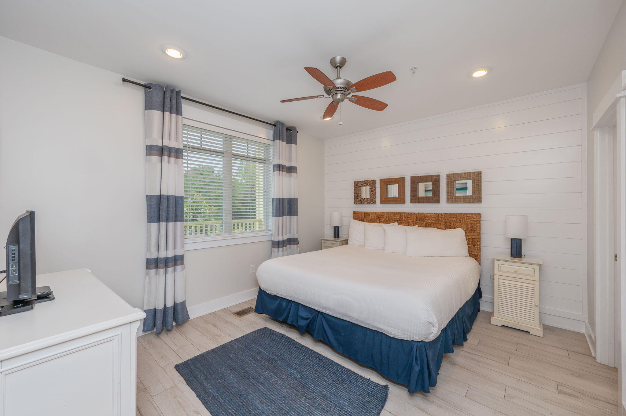 GRAND ISLE - Residential