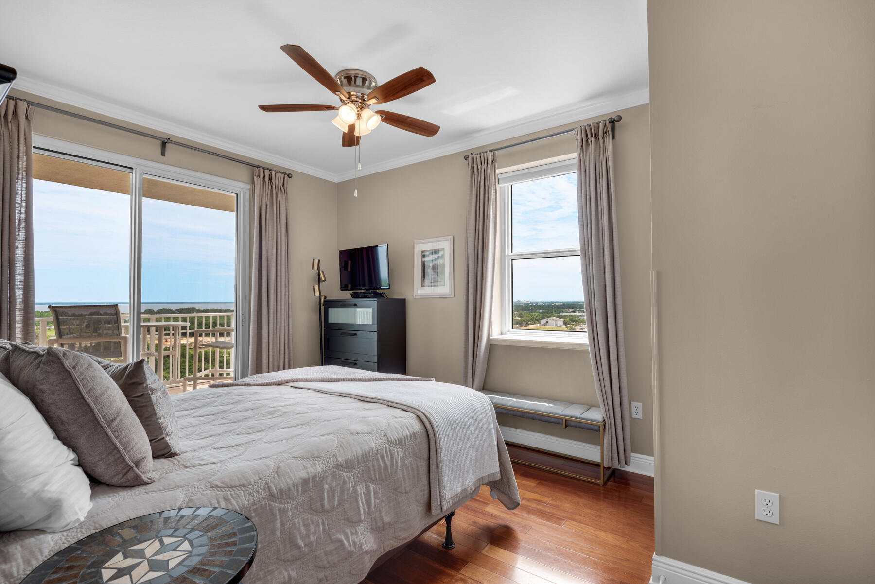 ARIEL DUNES I - Residential