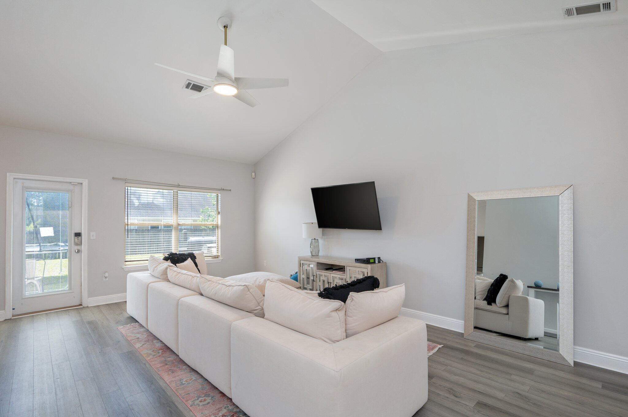ROLLING RIDGE S/D - Residential