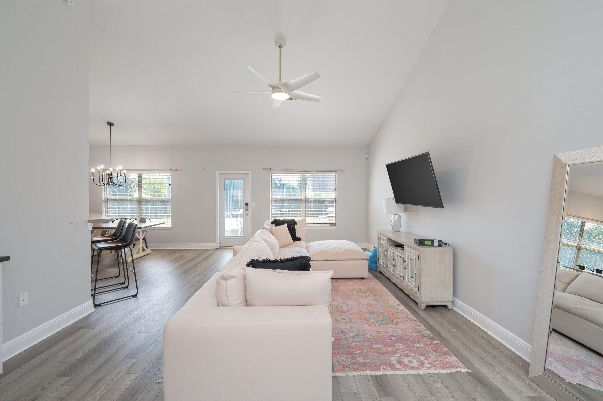 ROLLING RIDGE S/D - Residential