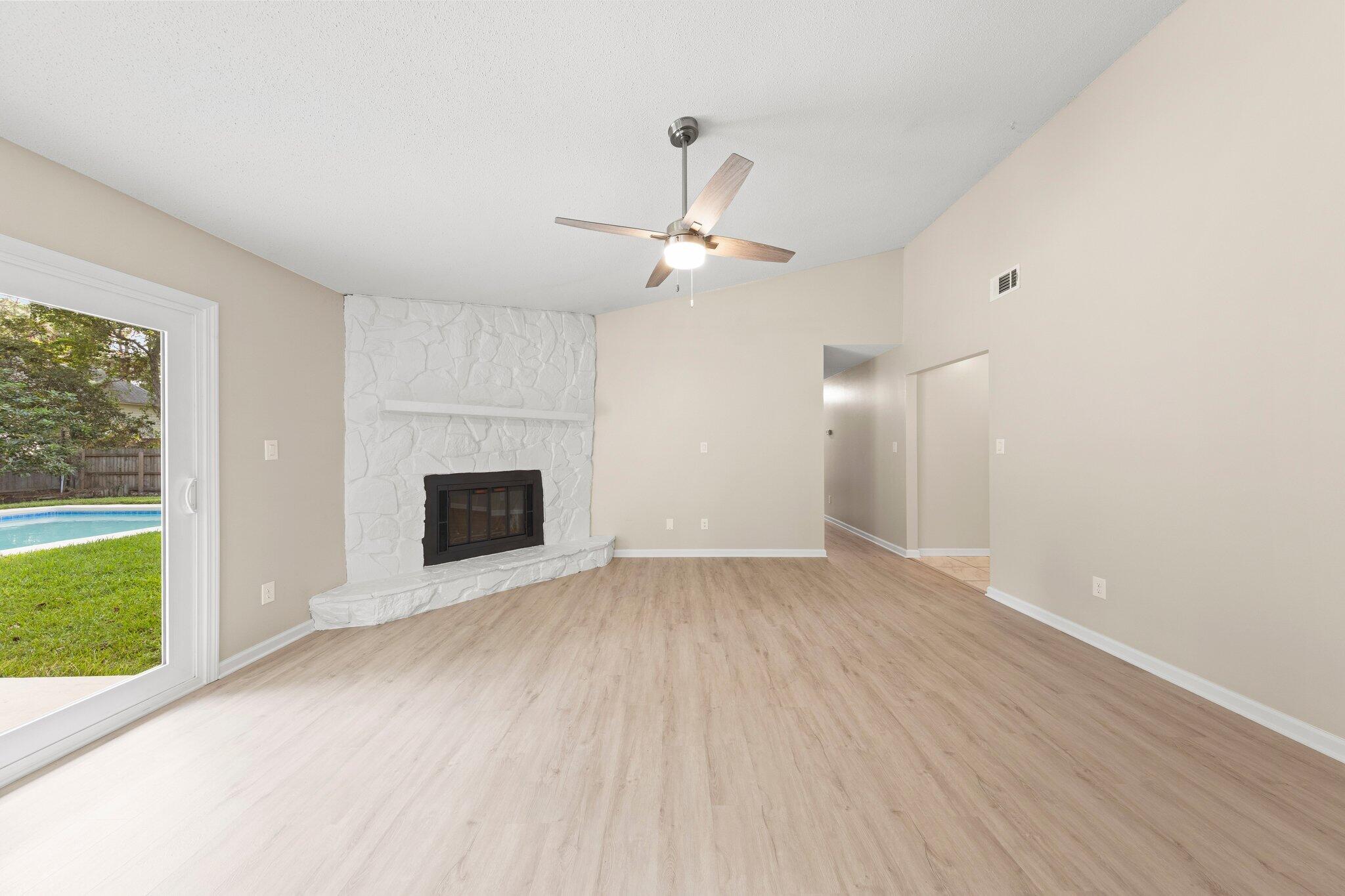 ST ANDREW - Residential Lease