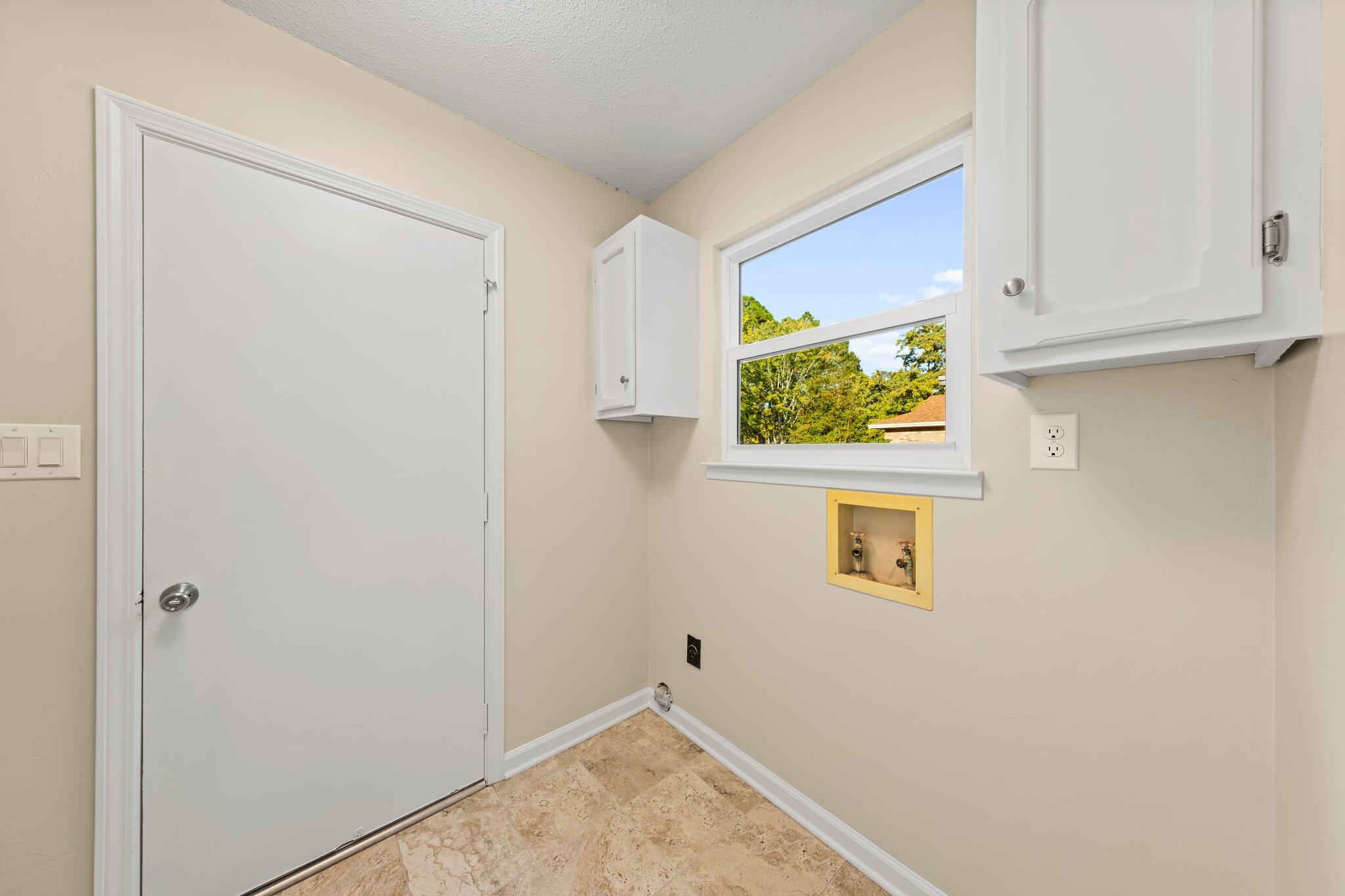 ST ANDREW - Residential Lease