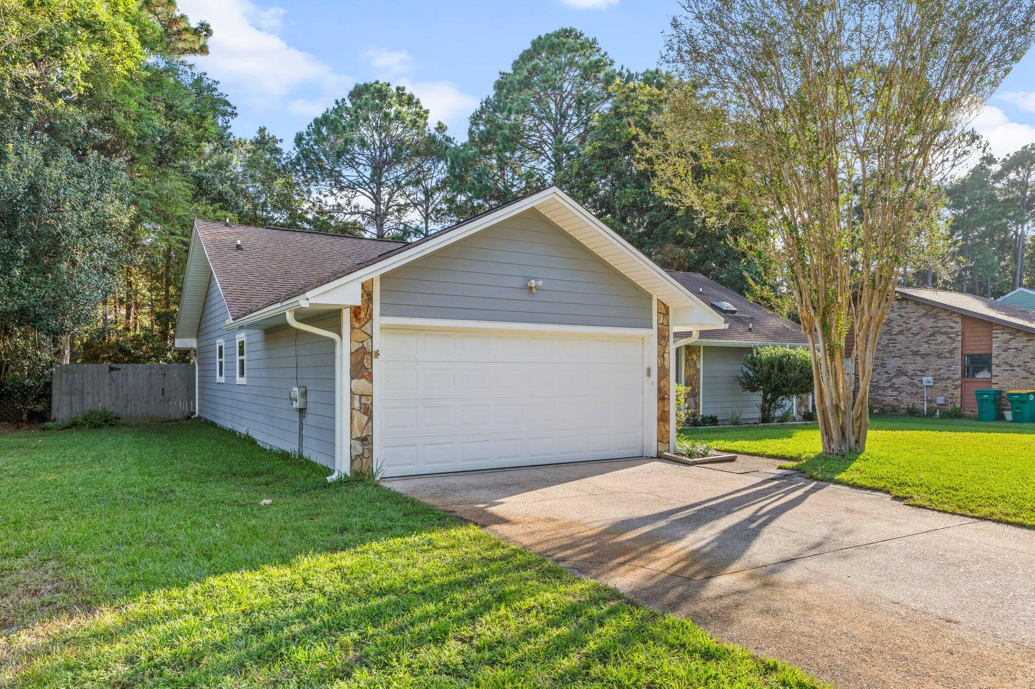 ST ANDREW - Residential Lease