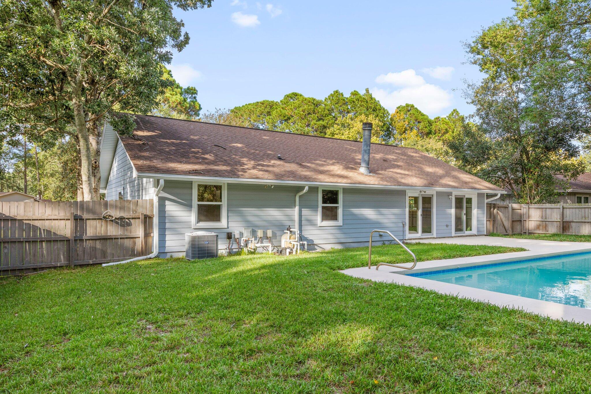 ST ANDREW - Residential Lease