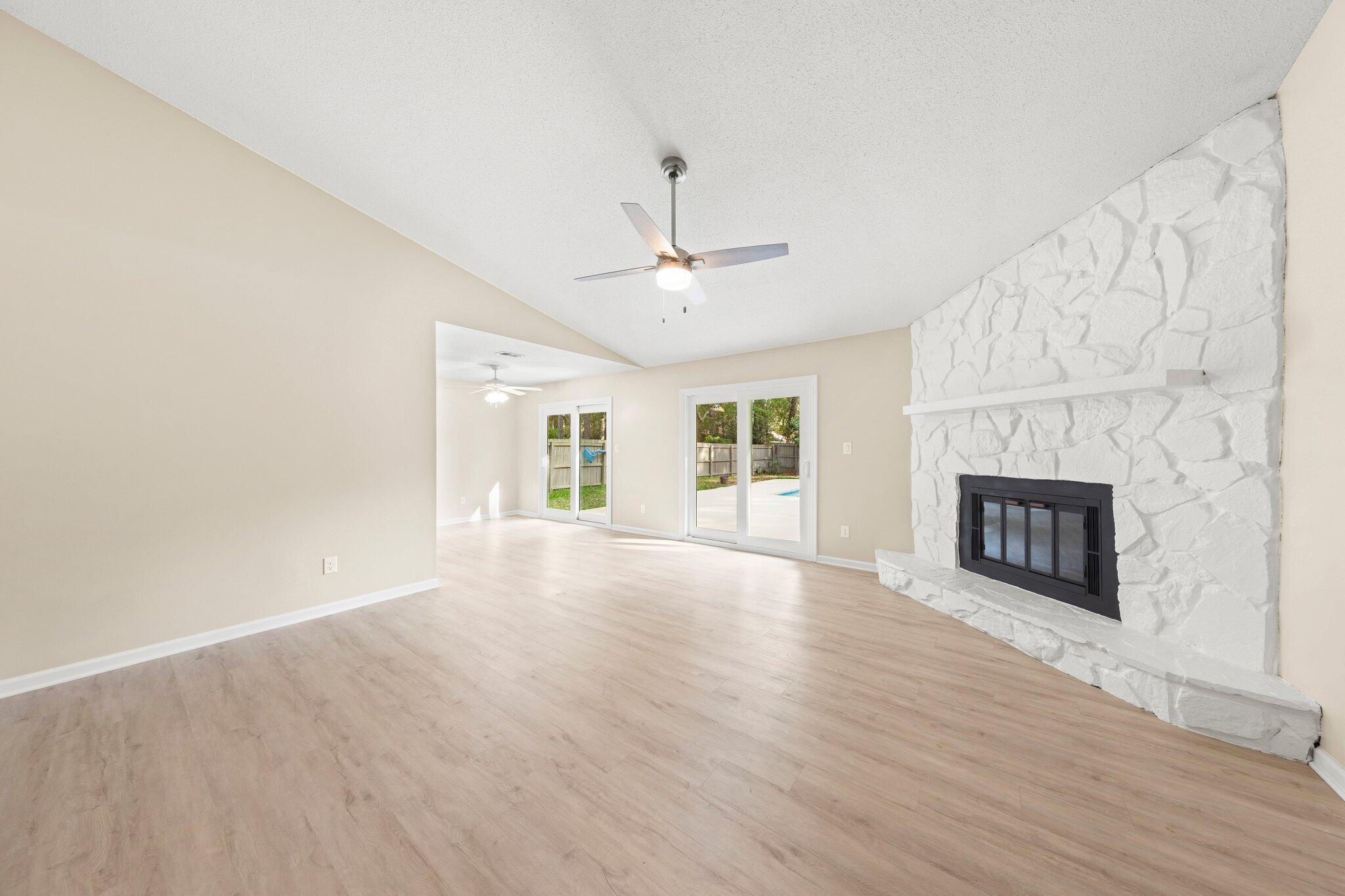 ST ANDREW - Residential Lease