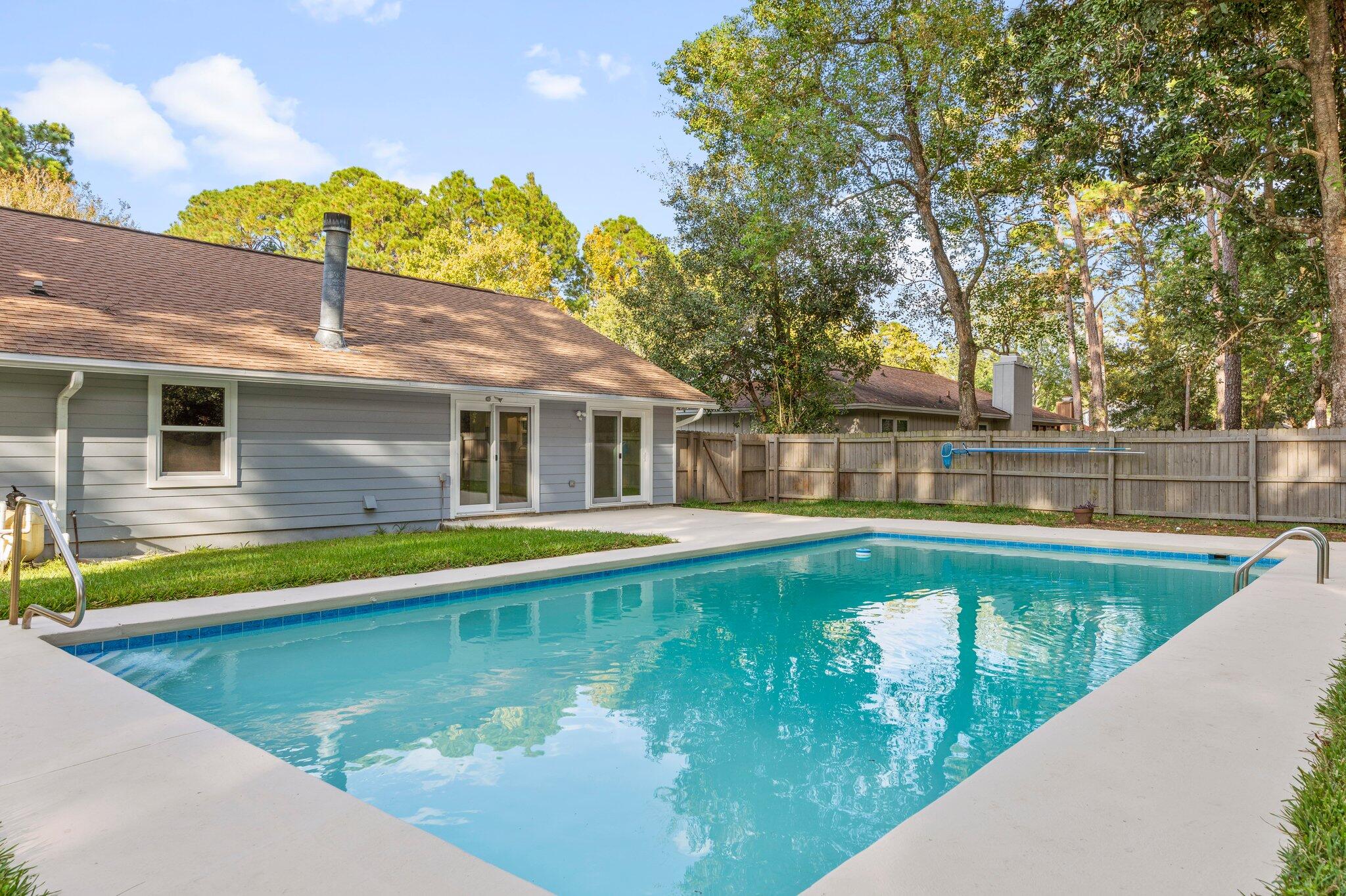 ST ANDREW - Residential Lease