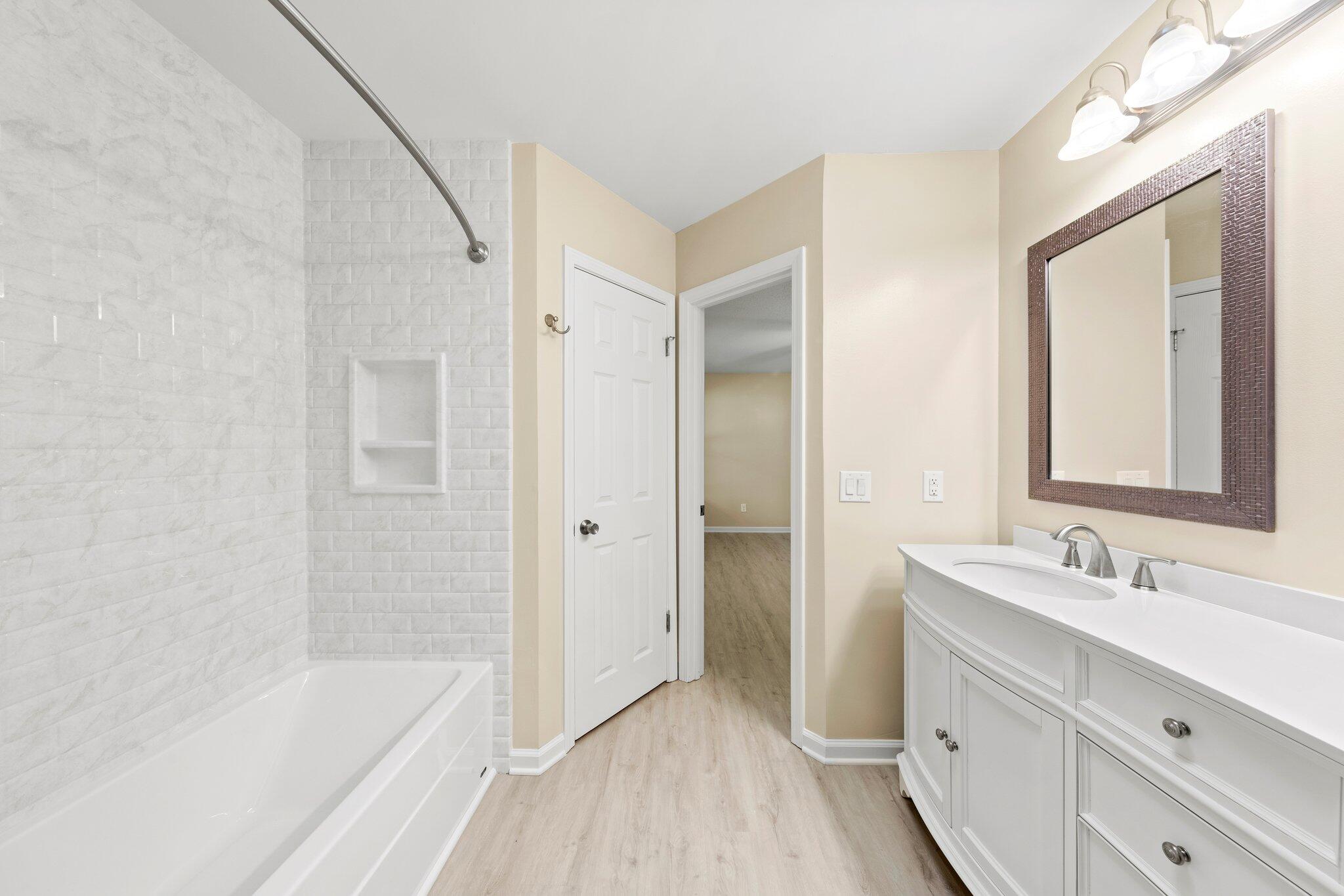 ST ANDREW - Residential Lease