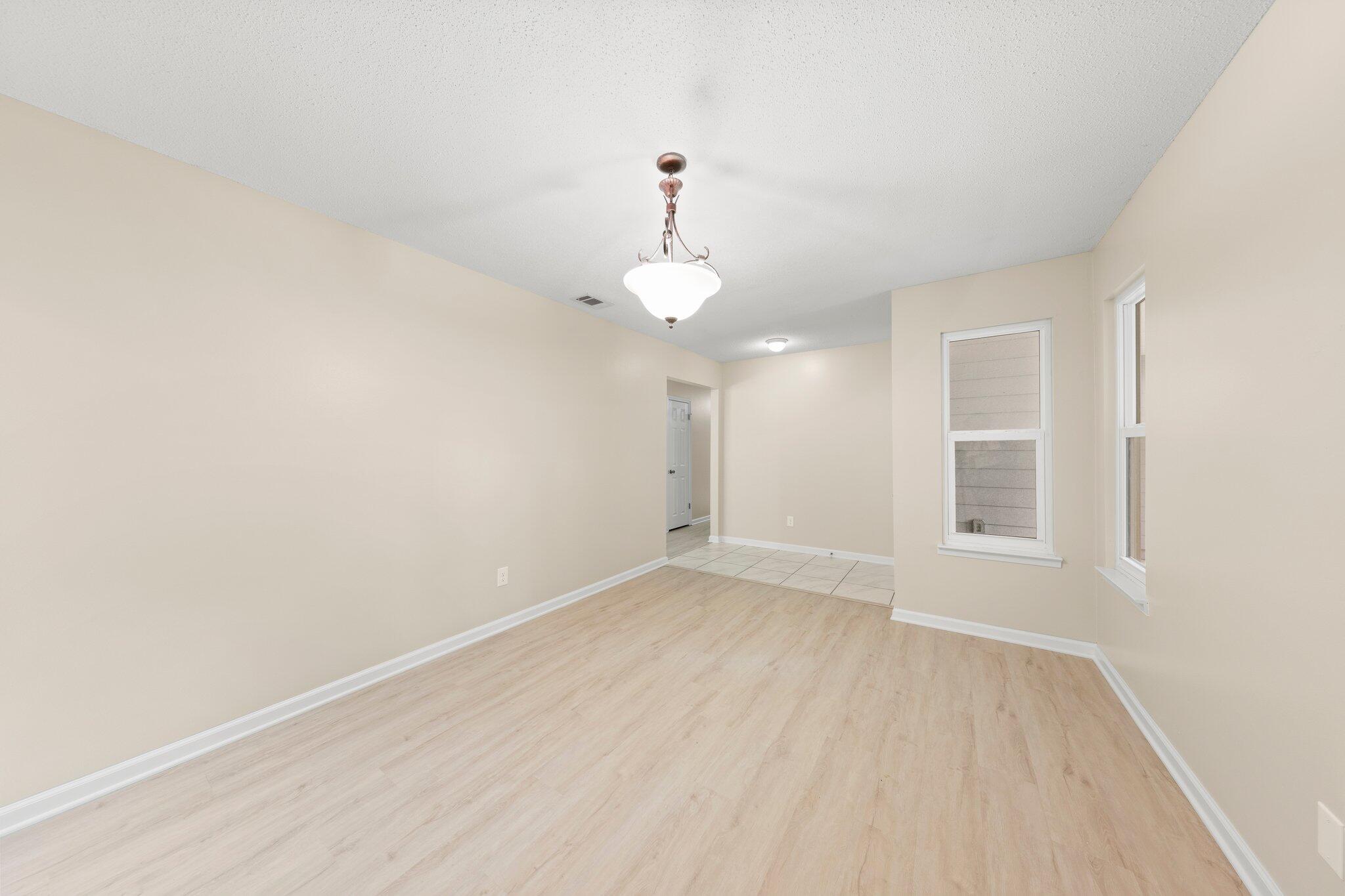 ST ANDREW - Residential Lease