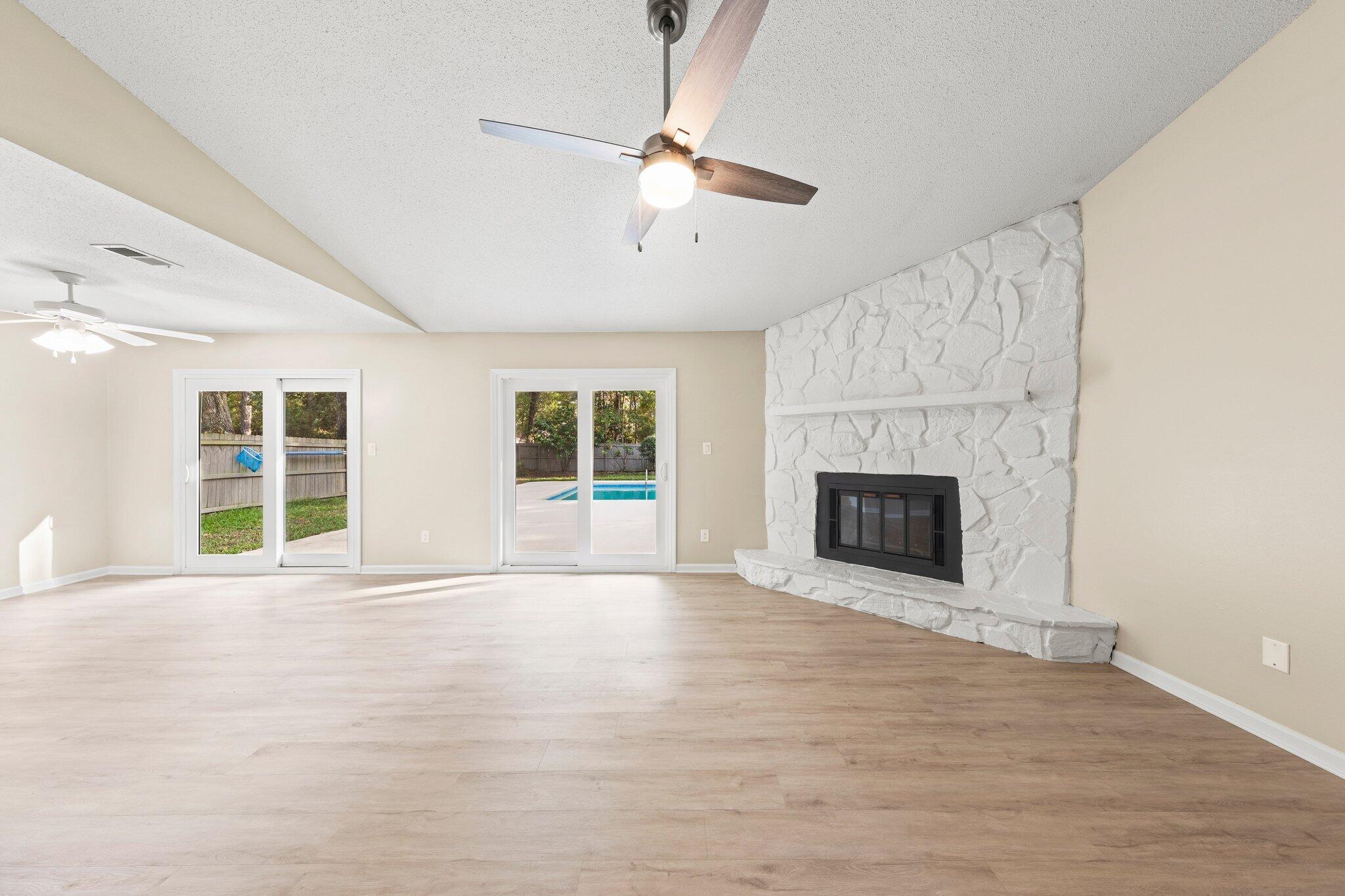 ST ANDREW - Residential Lease