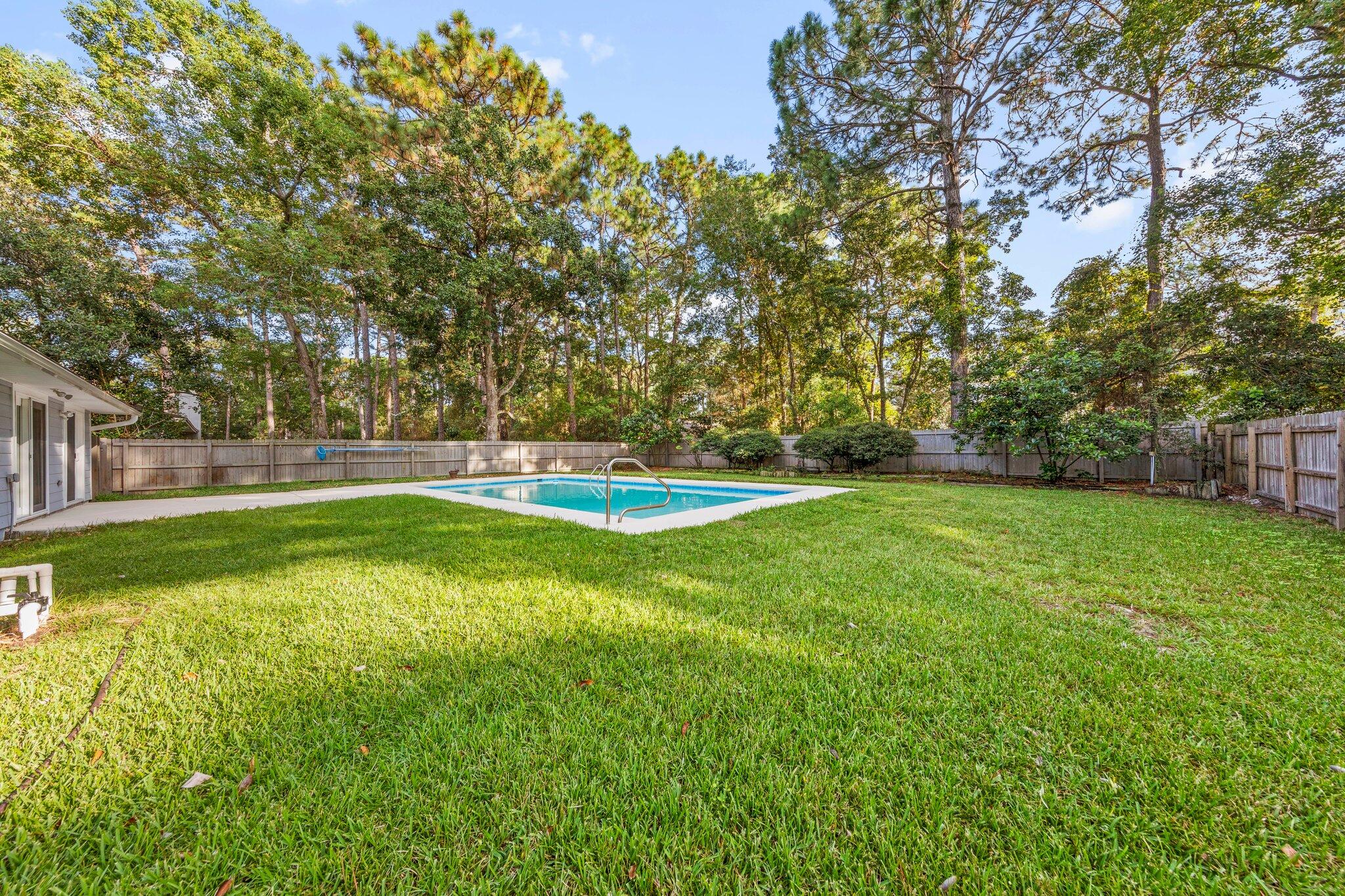 ST ANDREW - Residential Lease